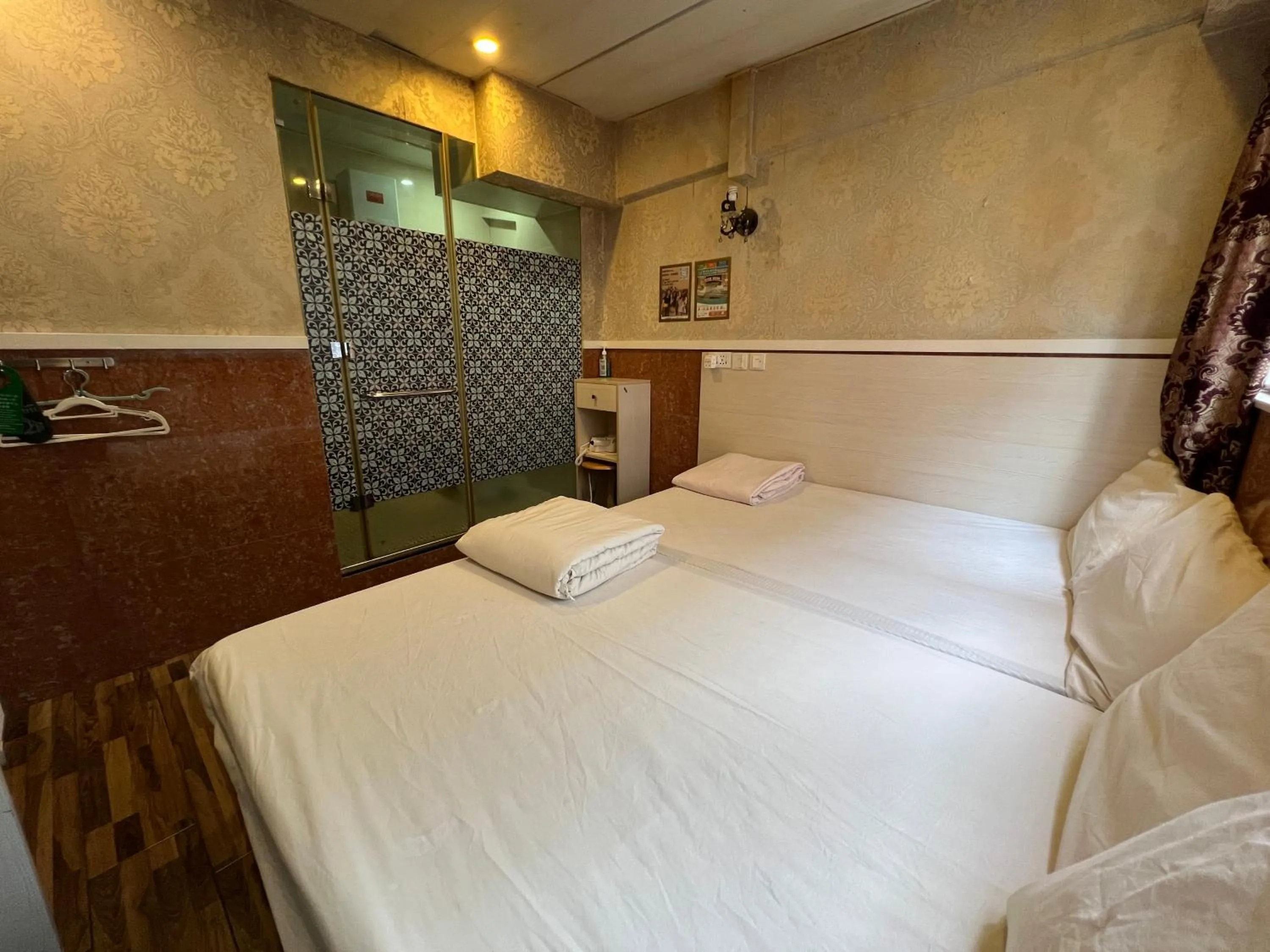 Bed in 3D Inn Hong Kong Romance