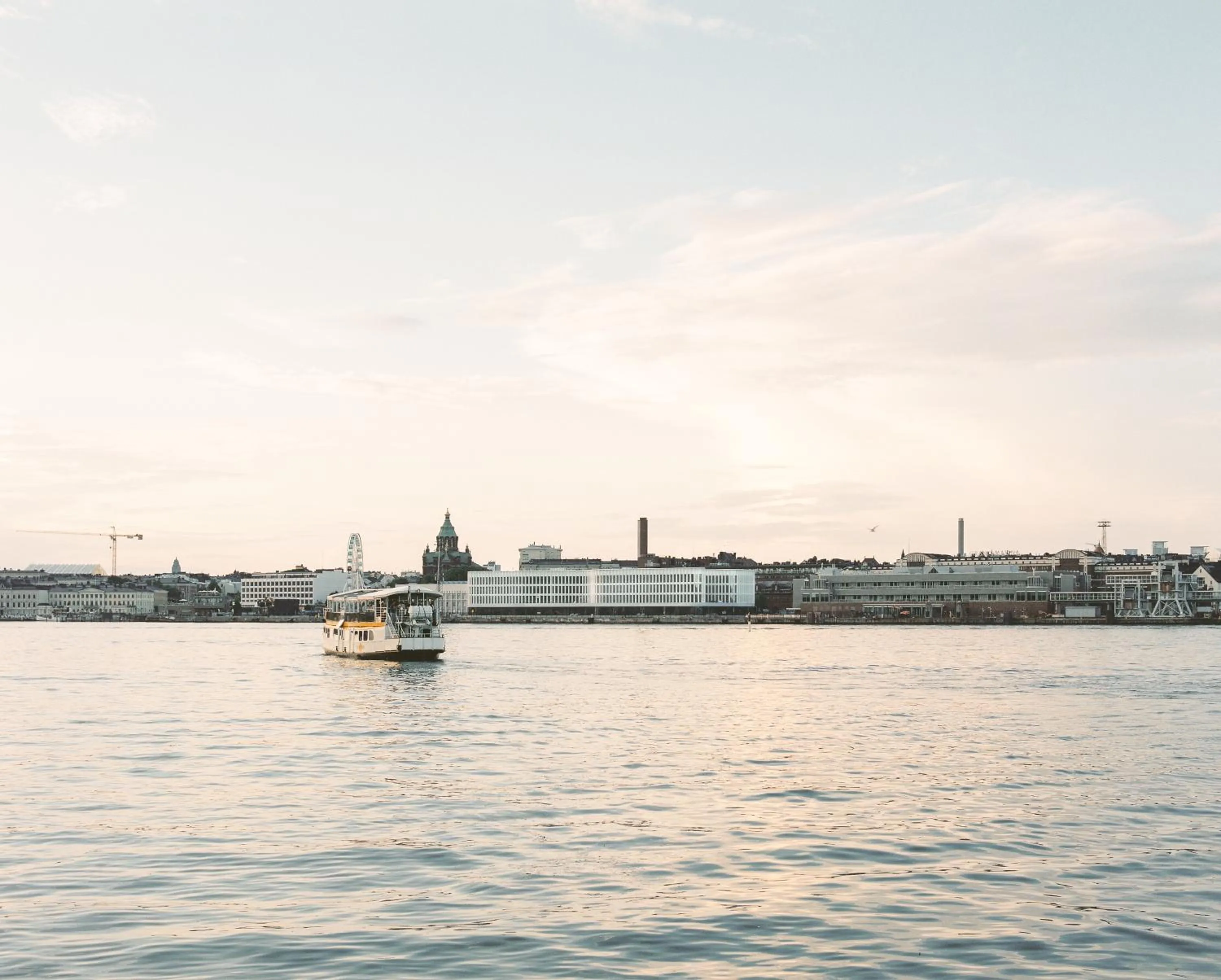 Property building in Solo Sokos Hotel Pier 4