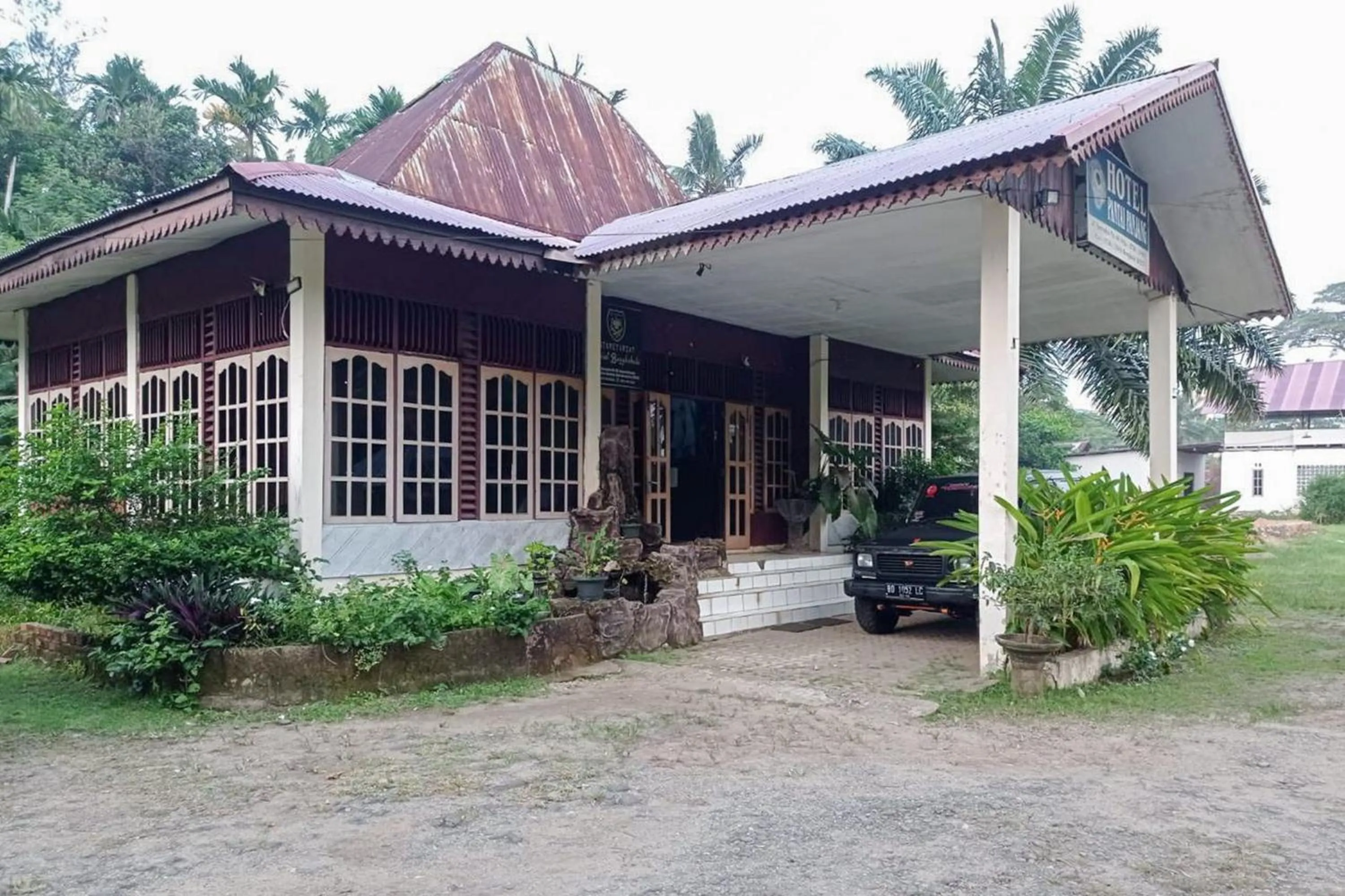 Property building in Hotel Pantai Panjang Bengkulu RedPartner