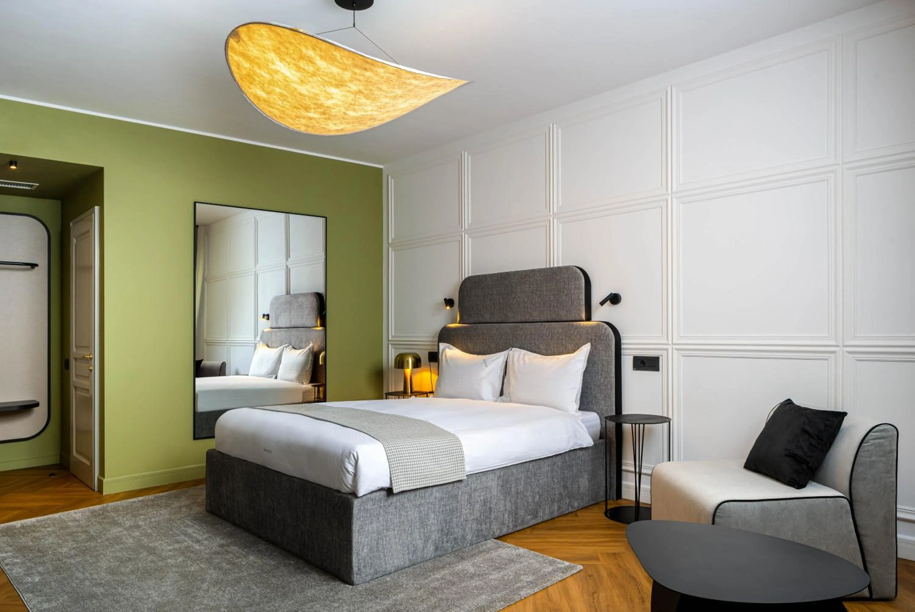 Bedroom, Bed in Ecletico Villa