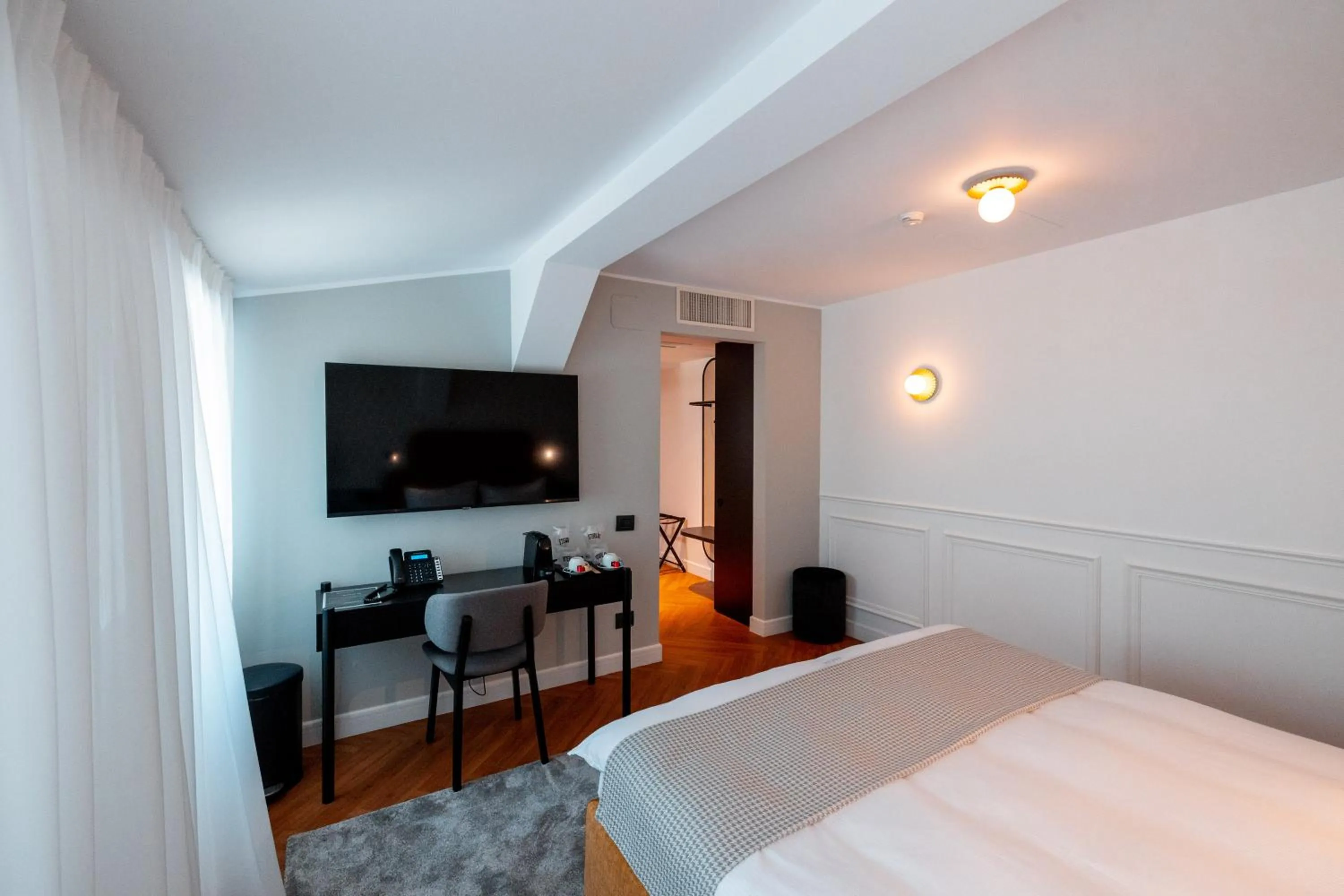 Bedroom, Bed in Ecletico Villa