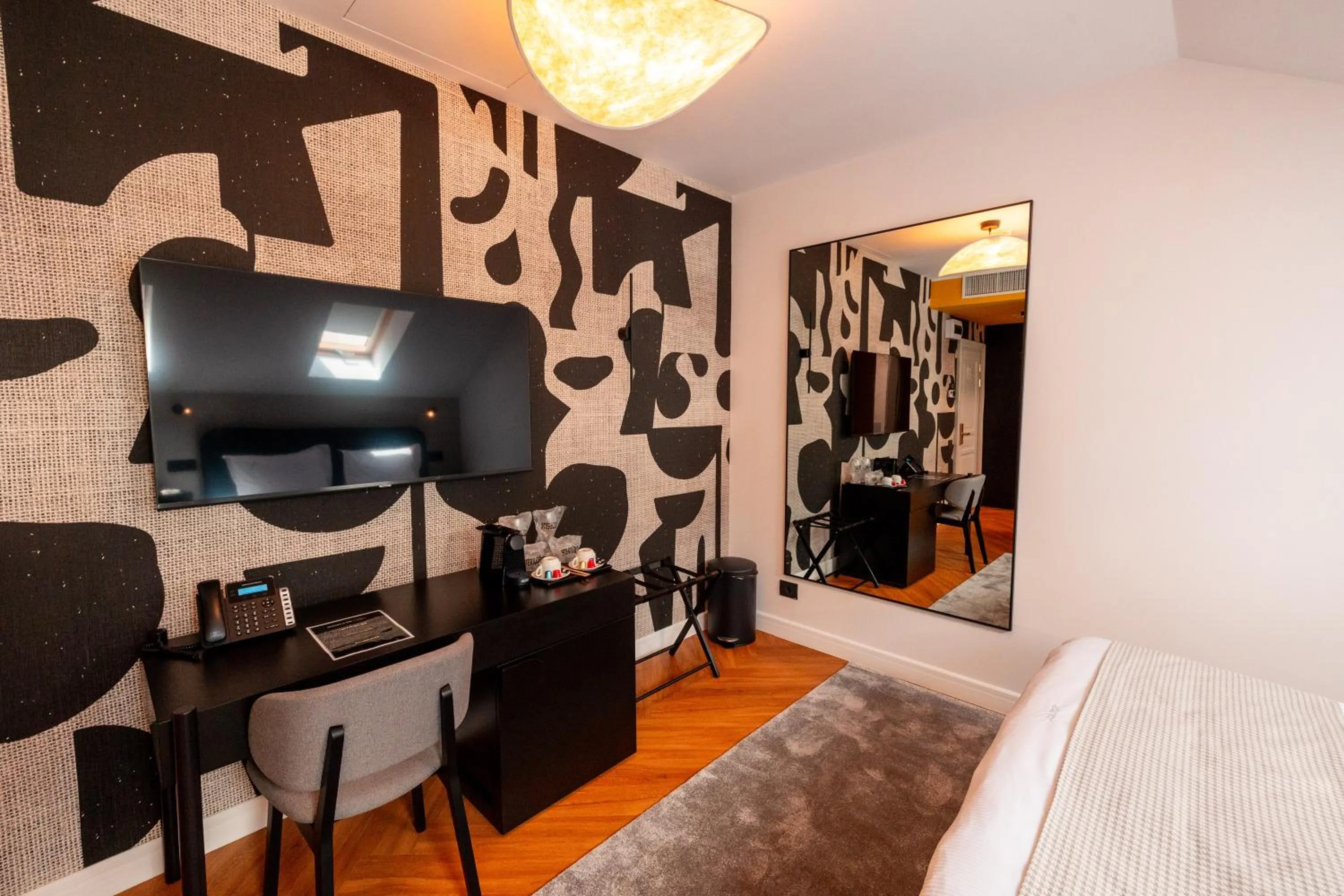 TV and multimedia, Bed in Ecletico Villa