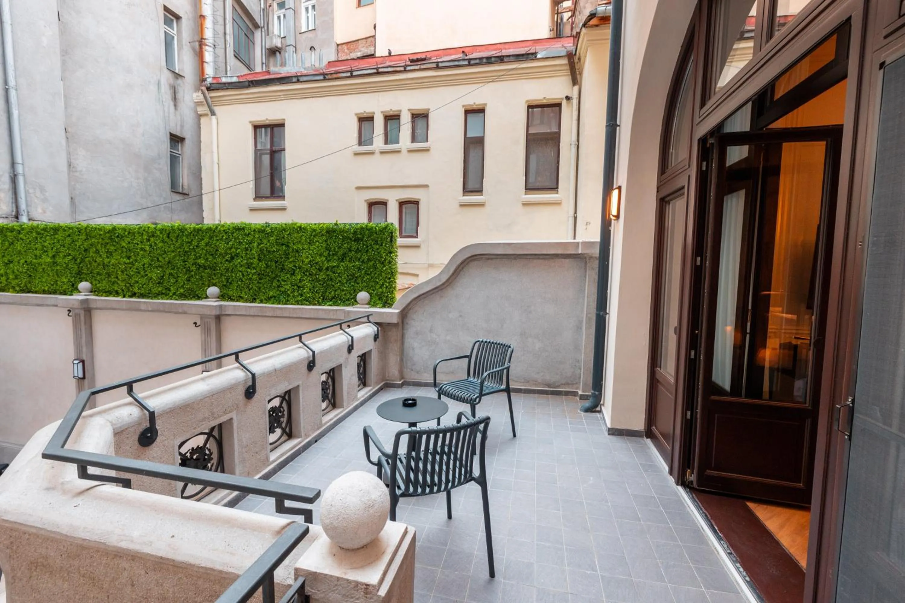 Balcony/Terrace in Ecletico Villa