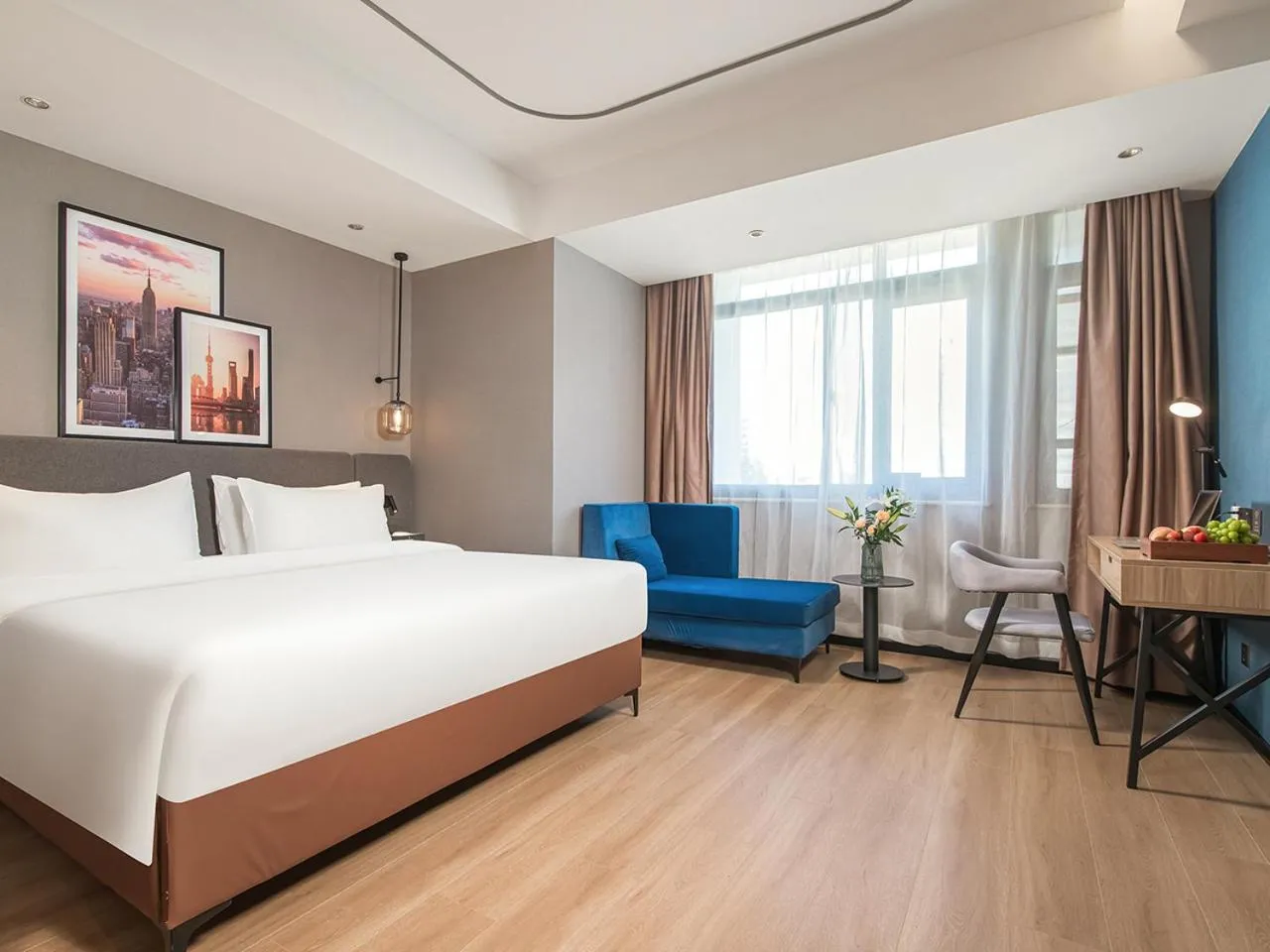 Photo of the whole room in Country Inn & Suite by Radisson, Shanghai Hongkou Football Stadium Chifeng Road