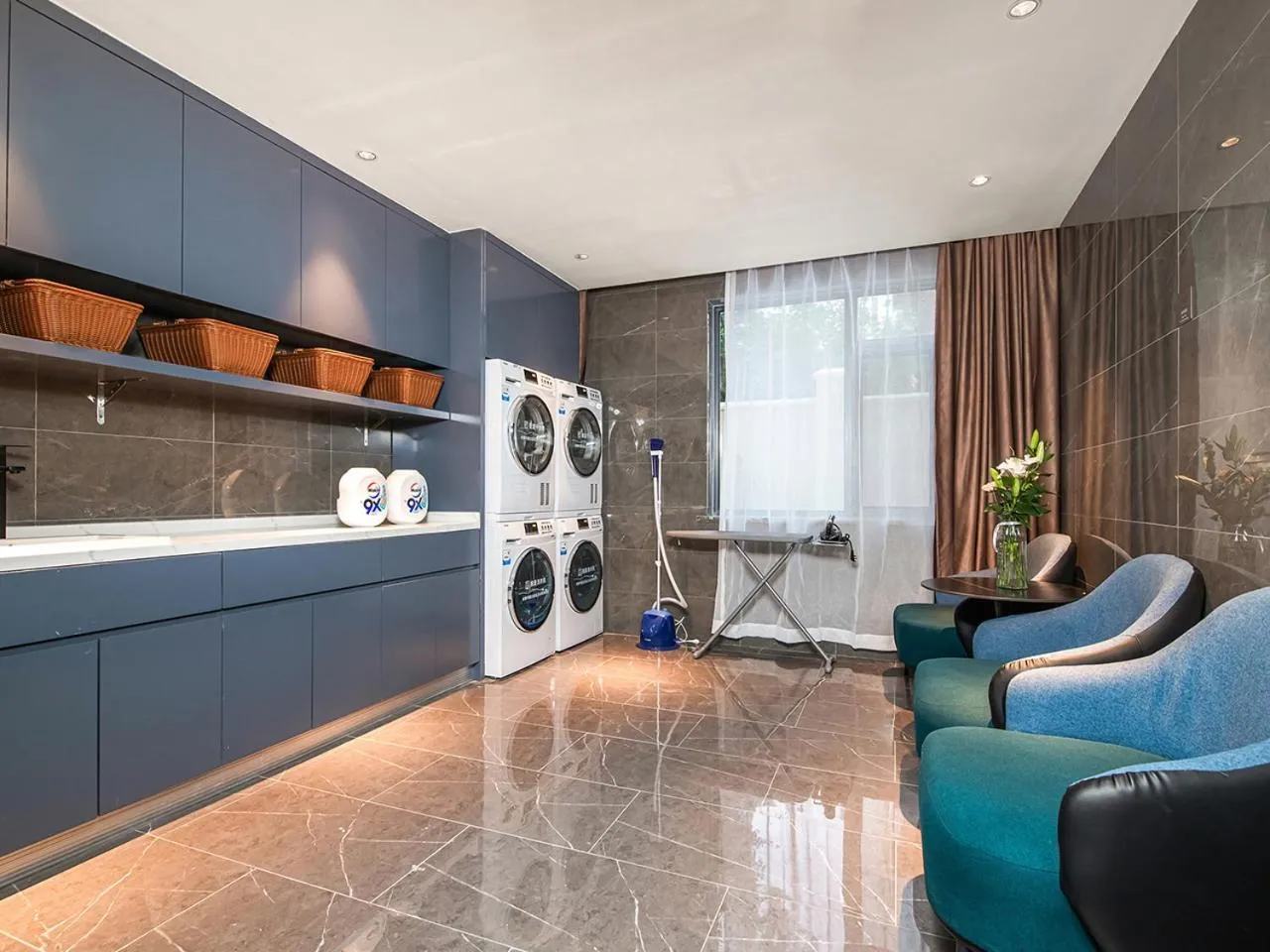 washing machine in Country Inn & Suite by Radisson, Shanghai Hongkou Football Stadium Chifeng Road