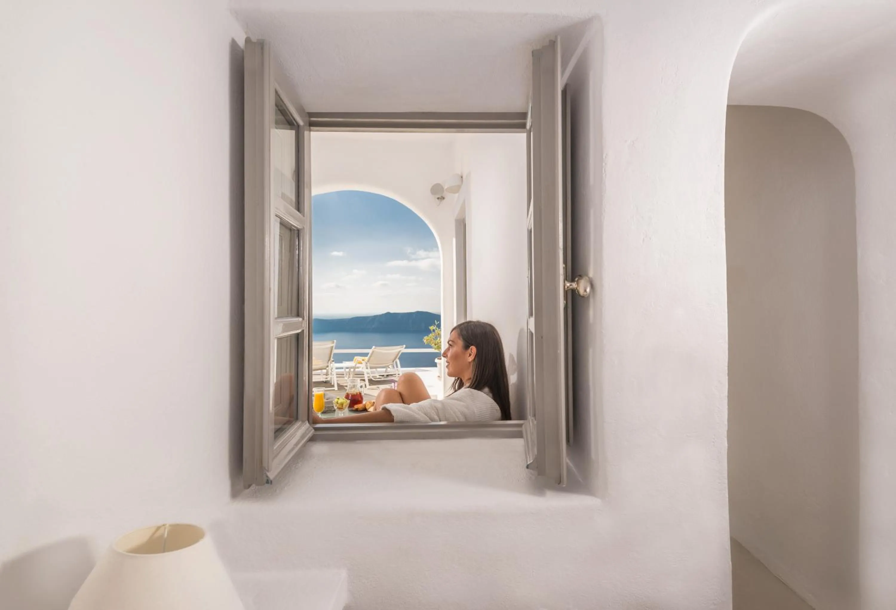 Sea view in Iliovasilema Suites