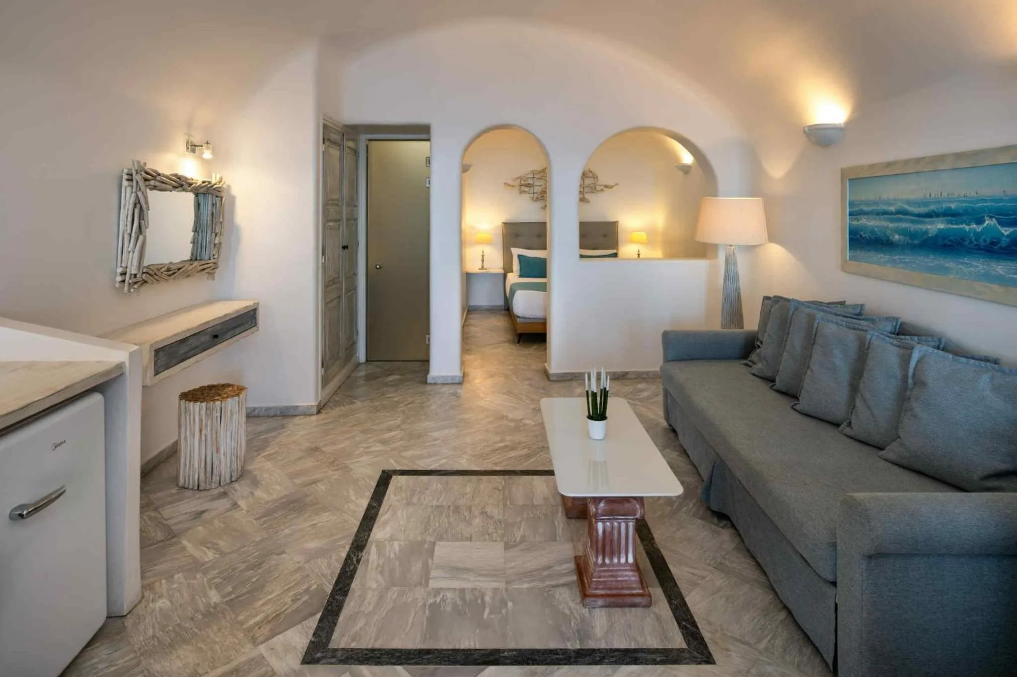 Living room in Iliovasilema Suites