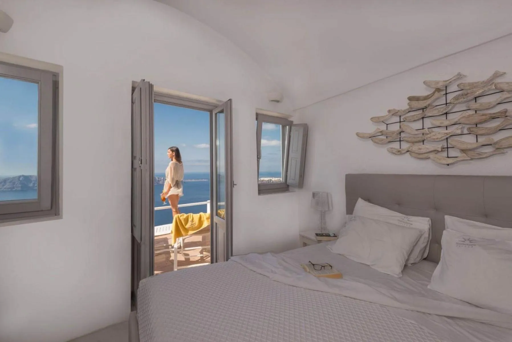 View (from property/room), Bed in Iliovasilema Suites