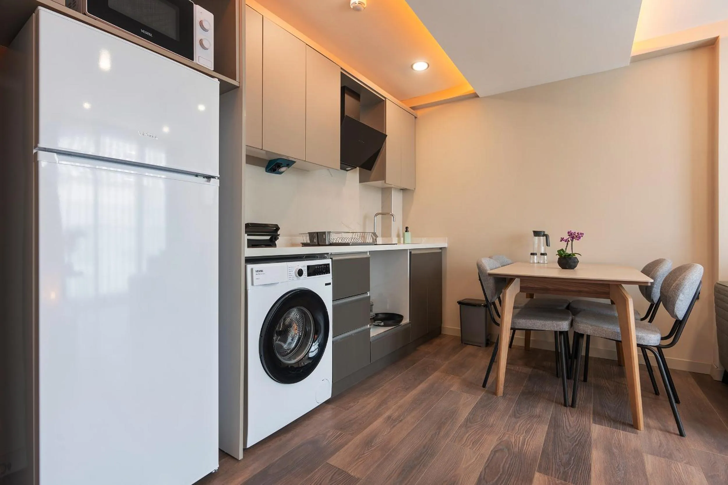 kitchen in Doqu Suites Hotel