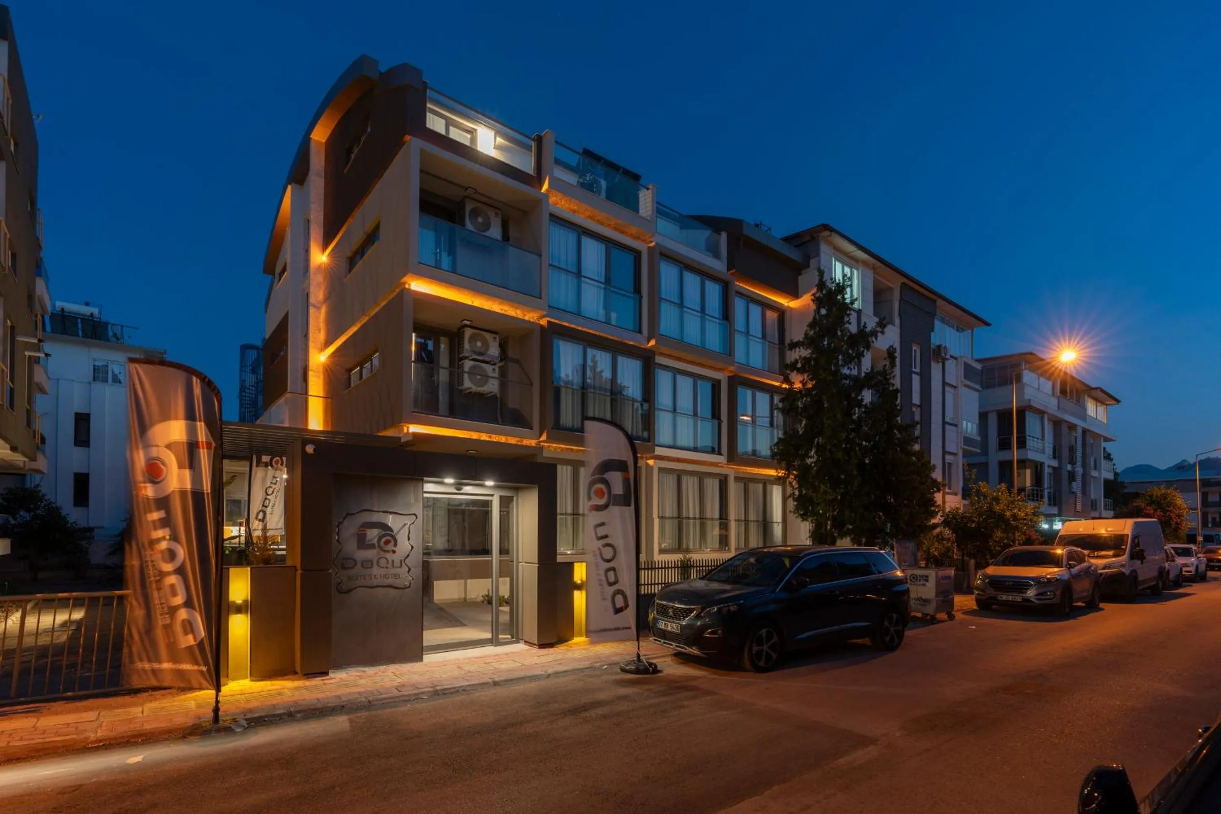 Property building in Doqu Suites Hotel