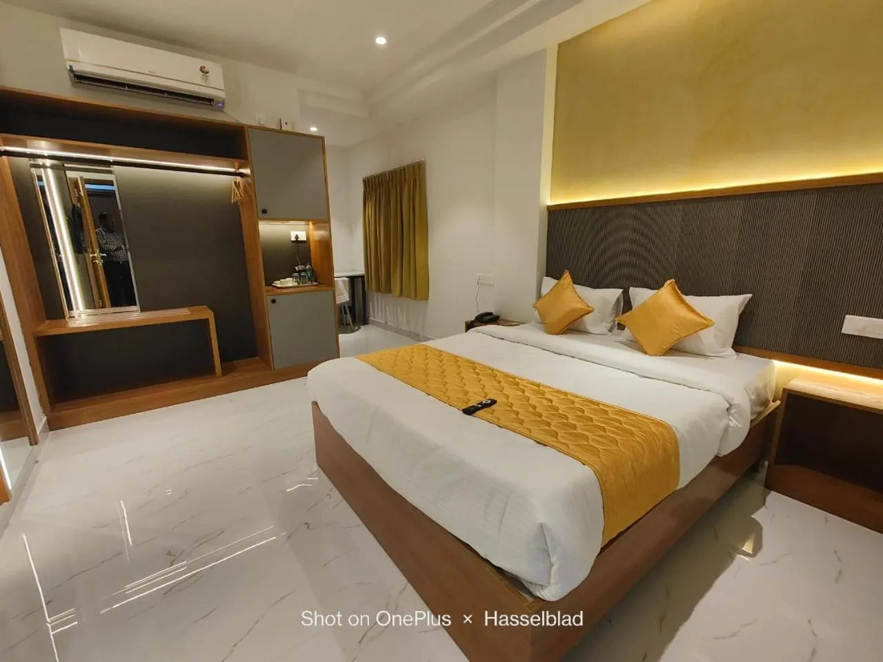 Bedroom, Bed in Hotel La Premier