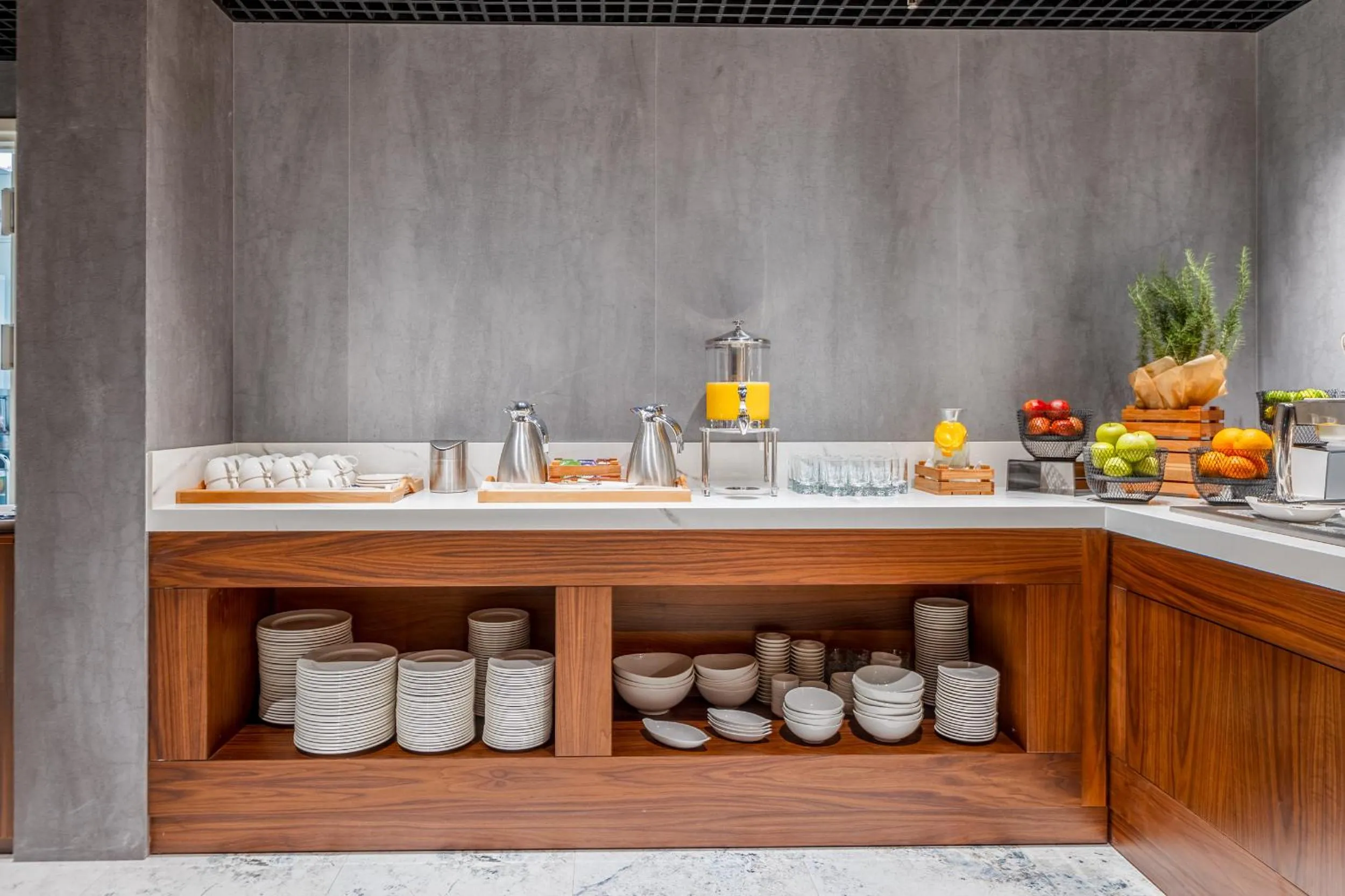 Buffet breakfast in Piazza Epigraph