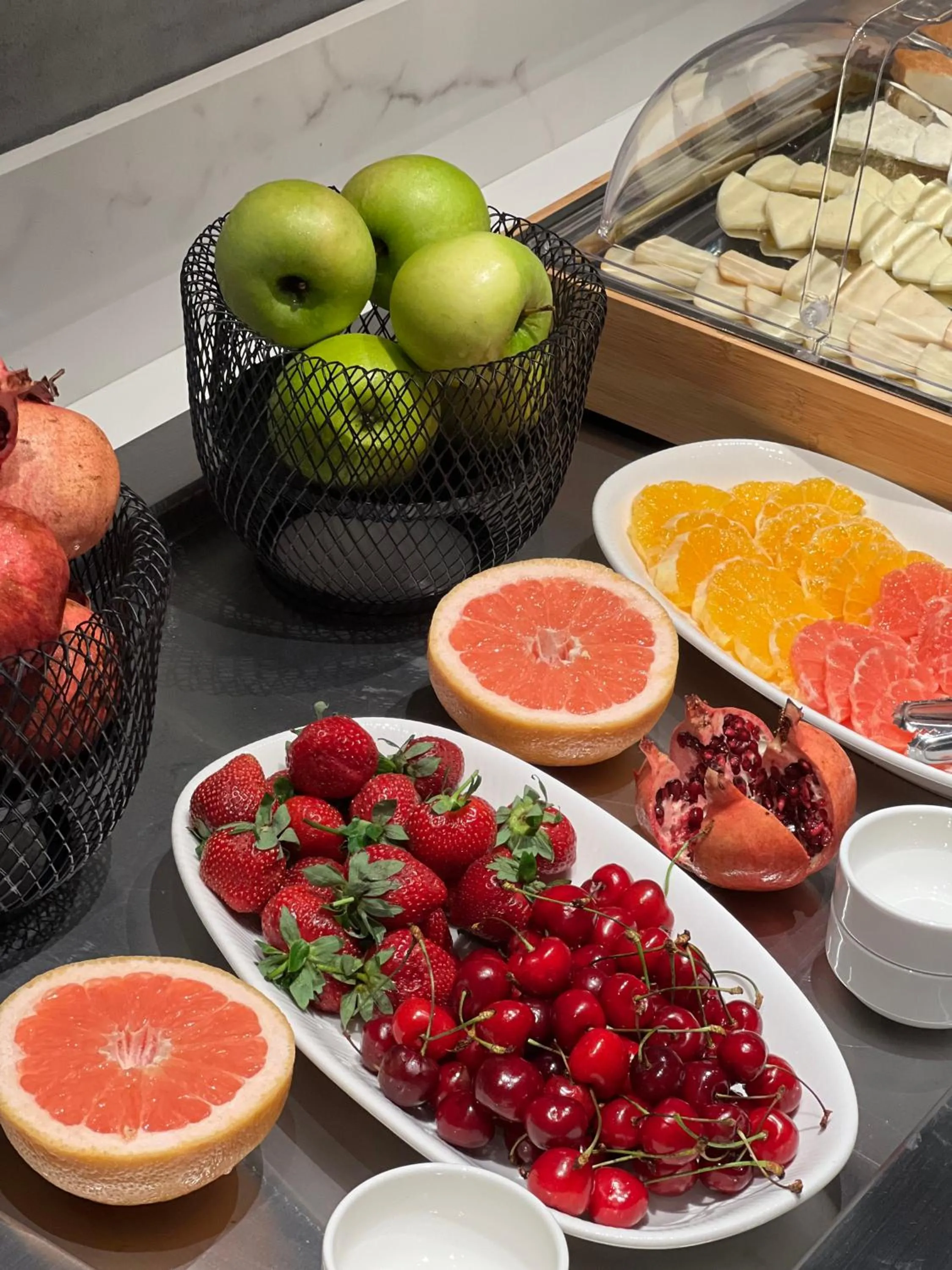 Breakfast in Piazza Epigraph