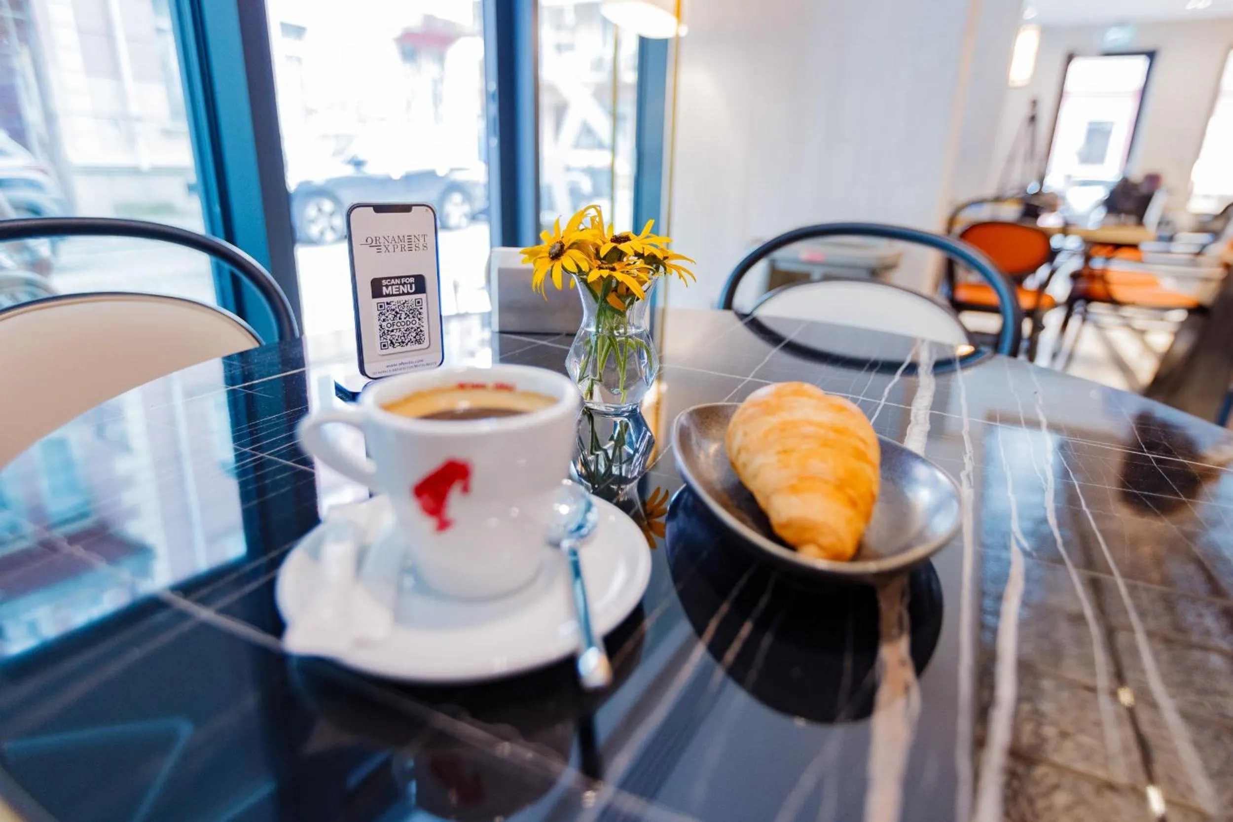 Restaurant/places to eat in Piazza Epigraph