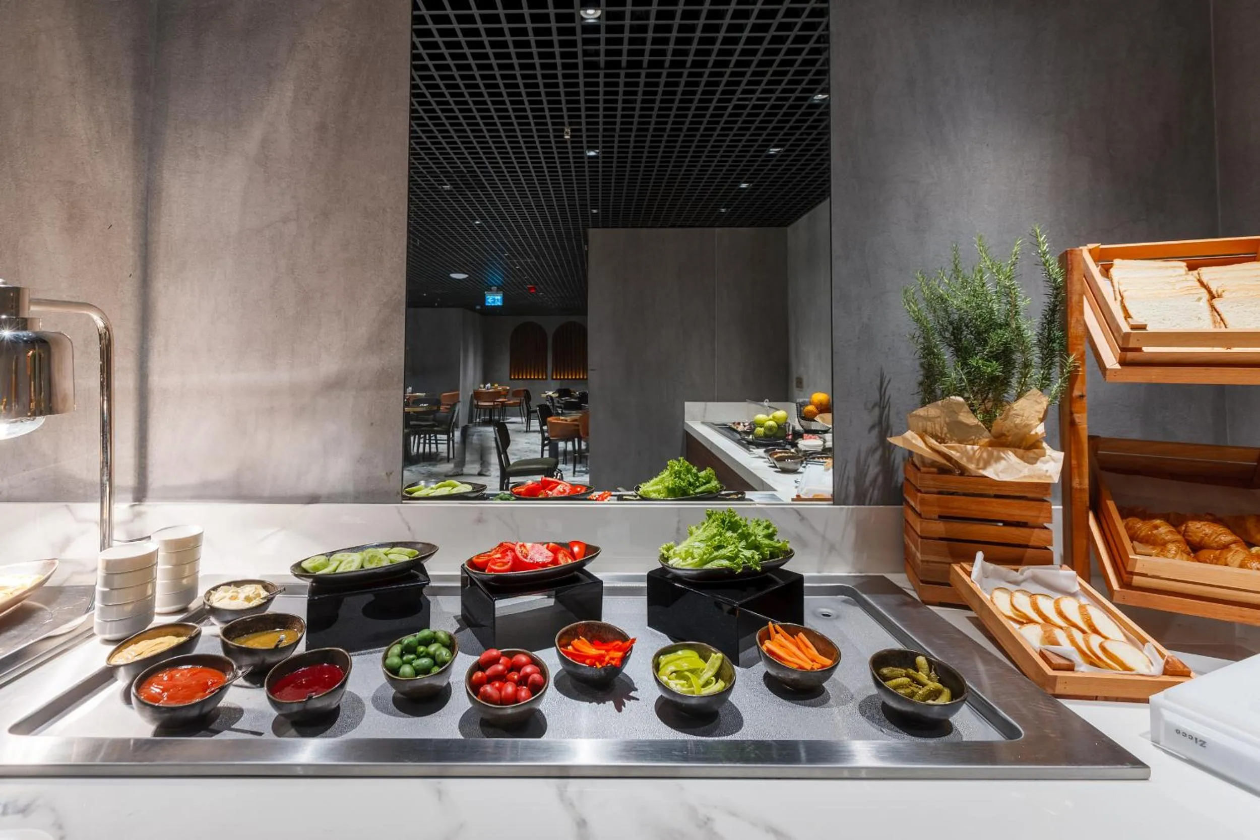 Buffet breakfast in Piazza Epigraph