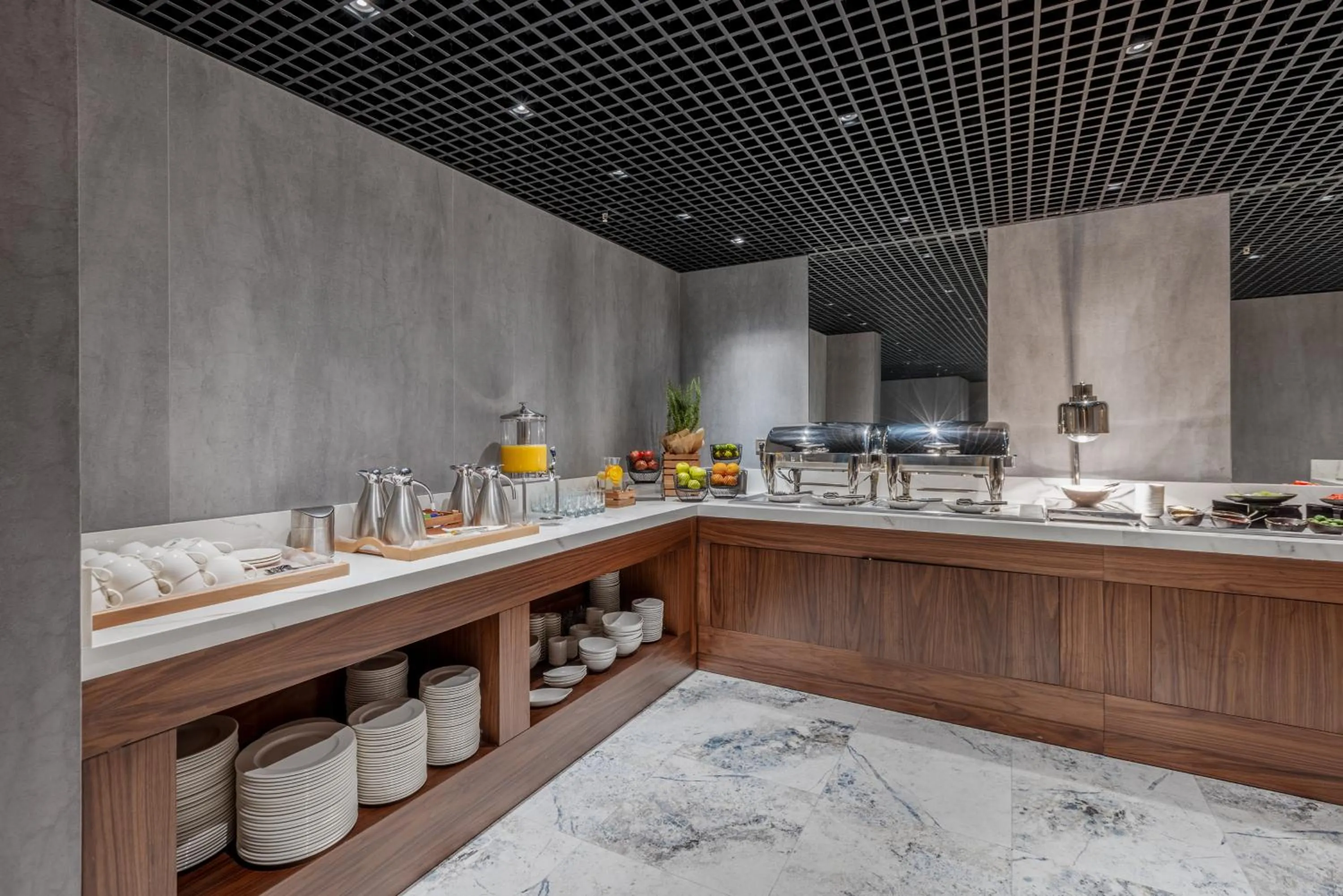 Buffet breakfast in Piazza Epigraph