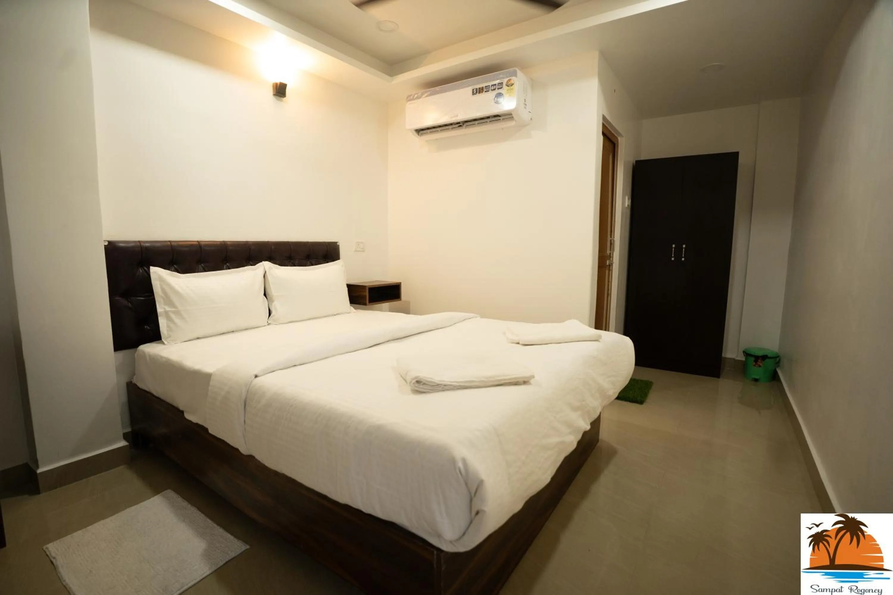 Bed in Sampat Regency