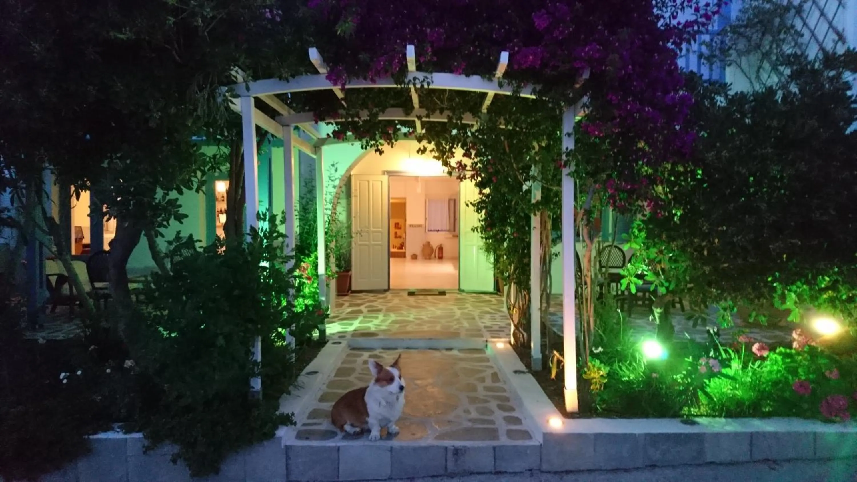 Facade/entrance in Panorama Paros