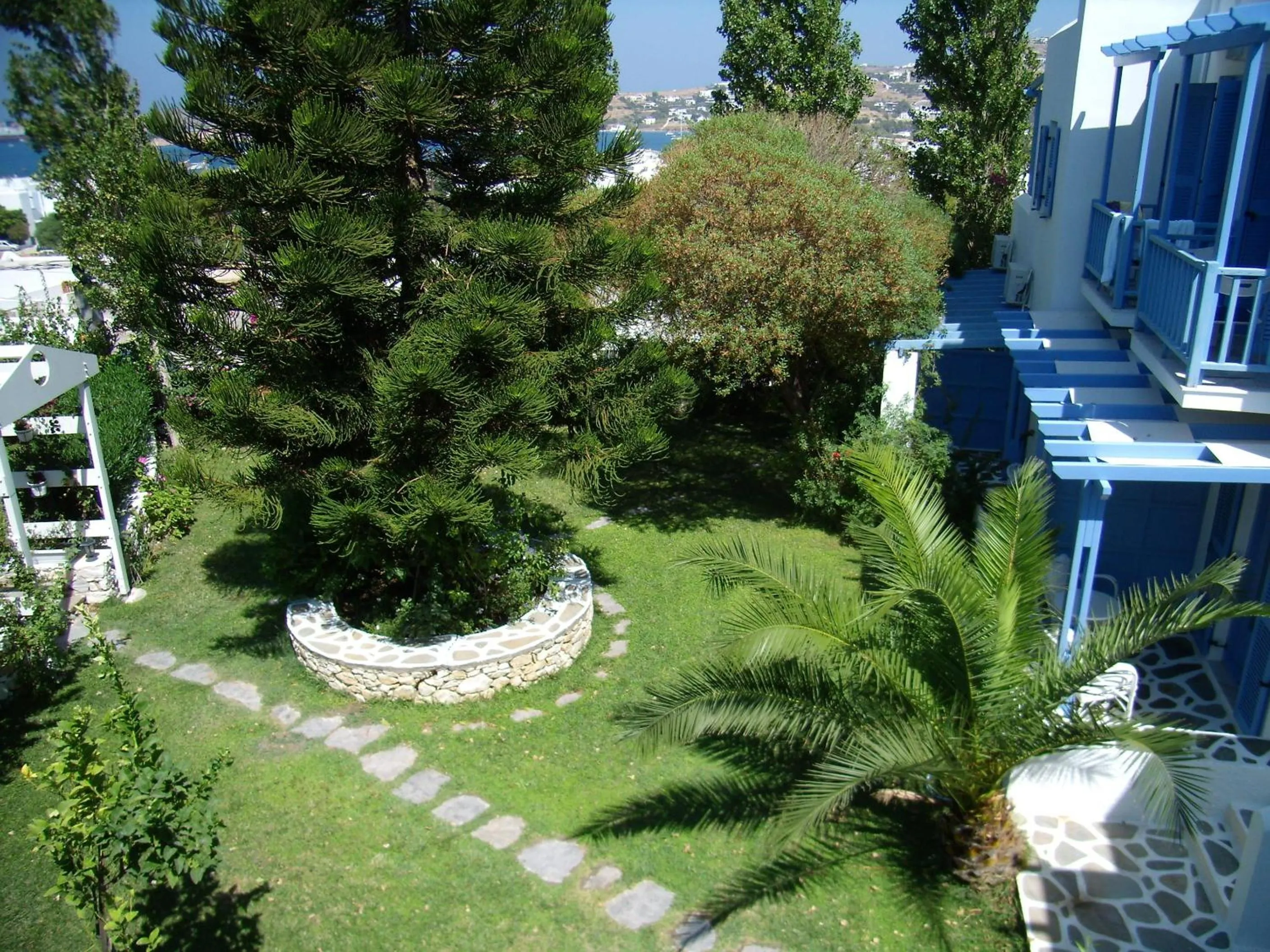 Garden in Panorama Paros
