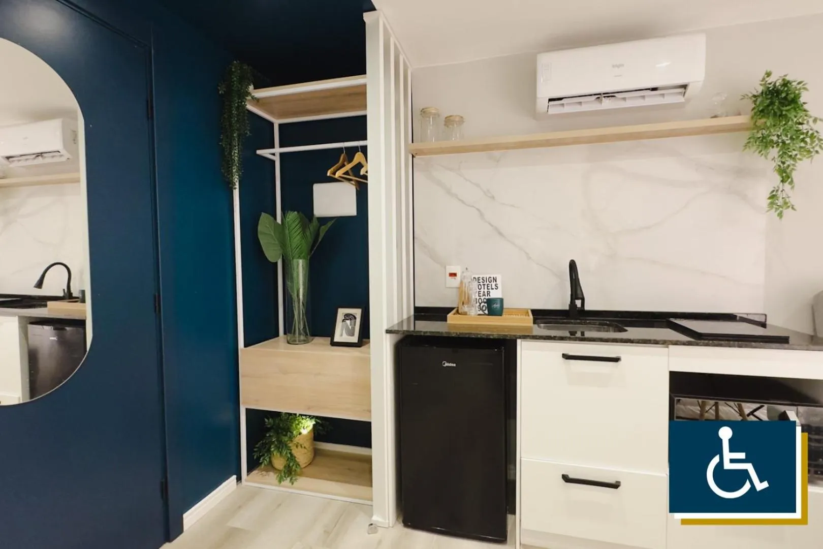 Communal kitchen in Apê Av Paulista Haddock Lobo