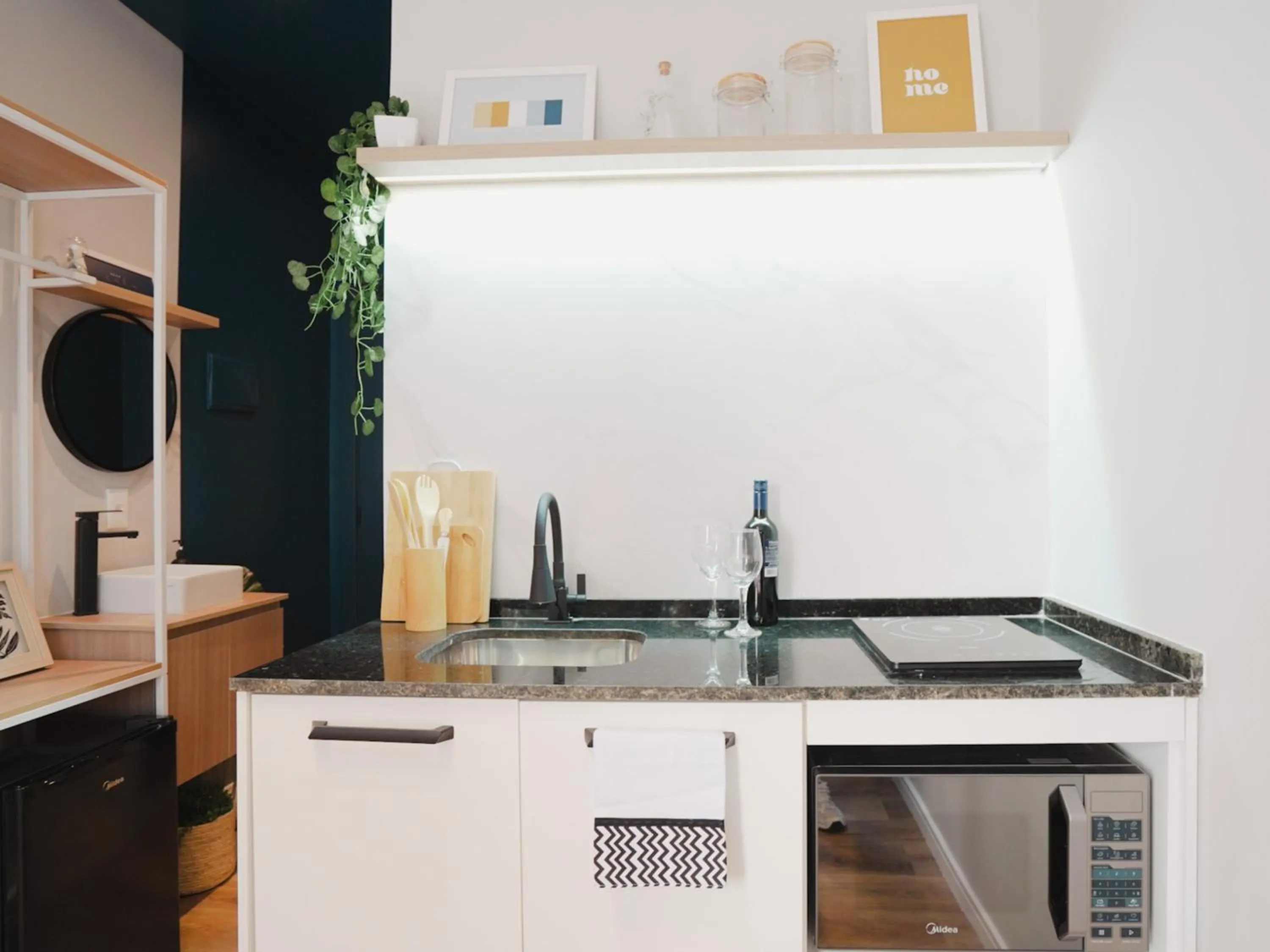 kitchen in Apê Av Paulista Haddock Lobo