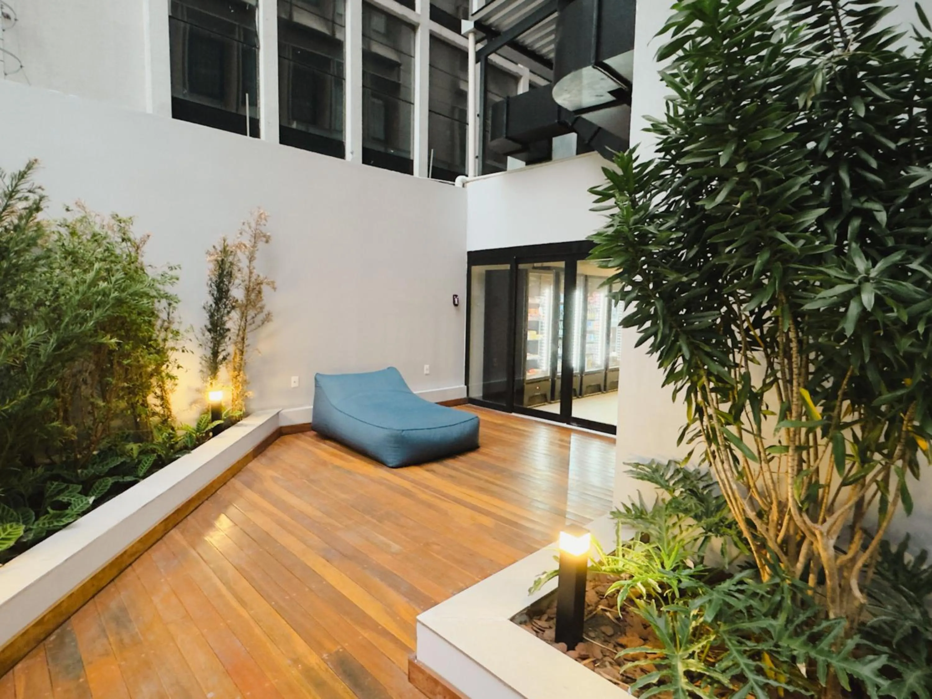 Facade/entrance in Apê Av Paulista Haddock Lobo