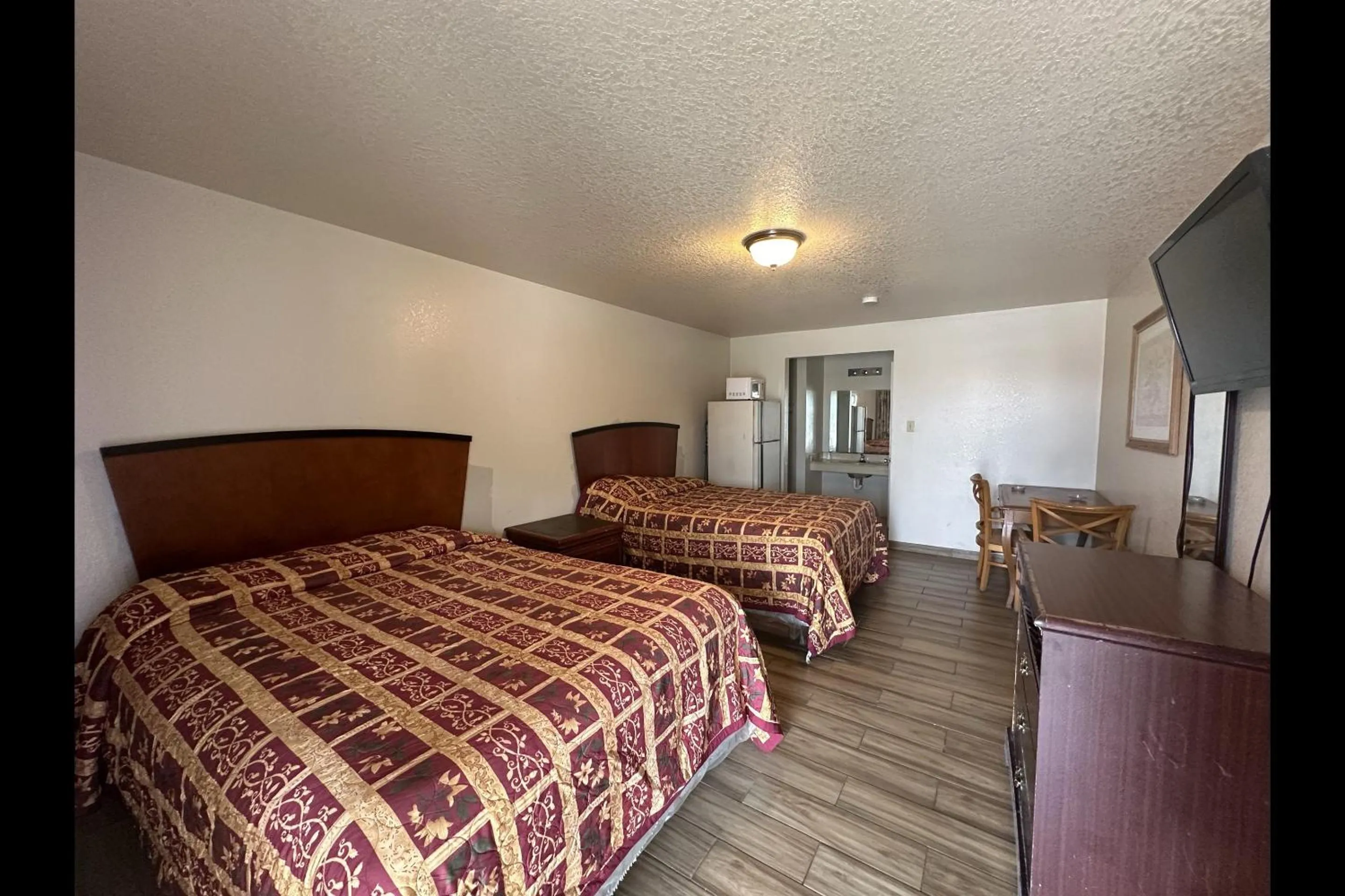 Bedroom in Travel Inn By OYO La Marque Texas City I-45