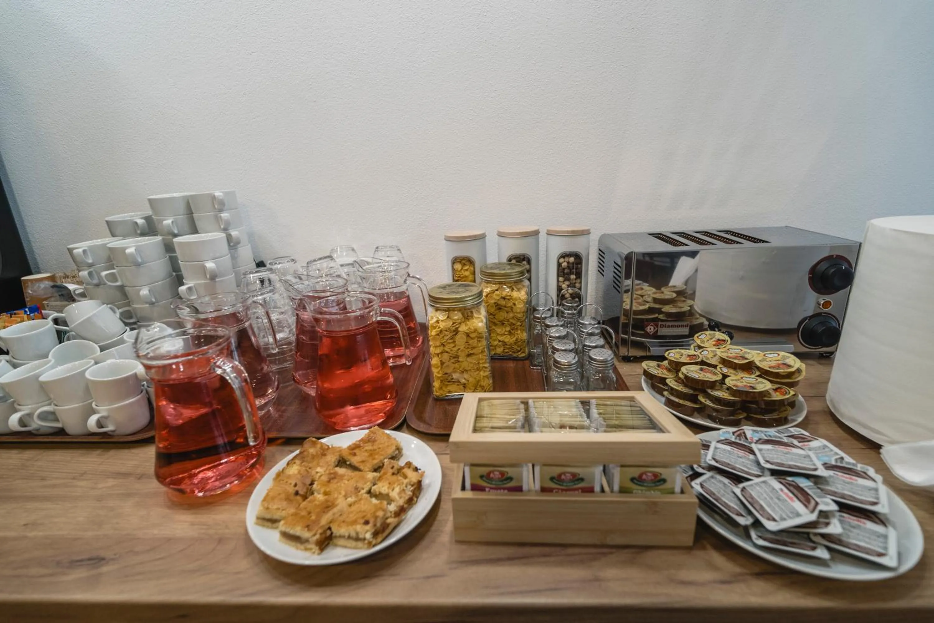 Buffet breakfast in Hotel Comat Deva