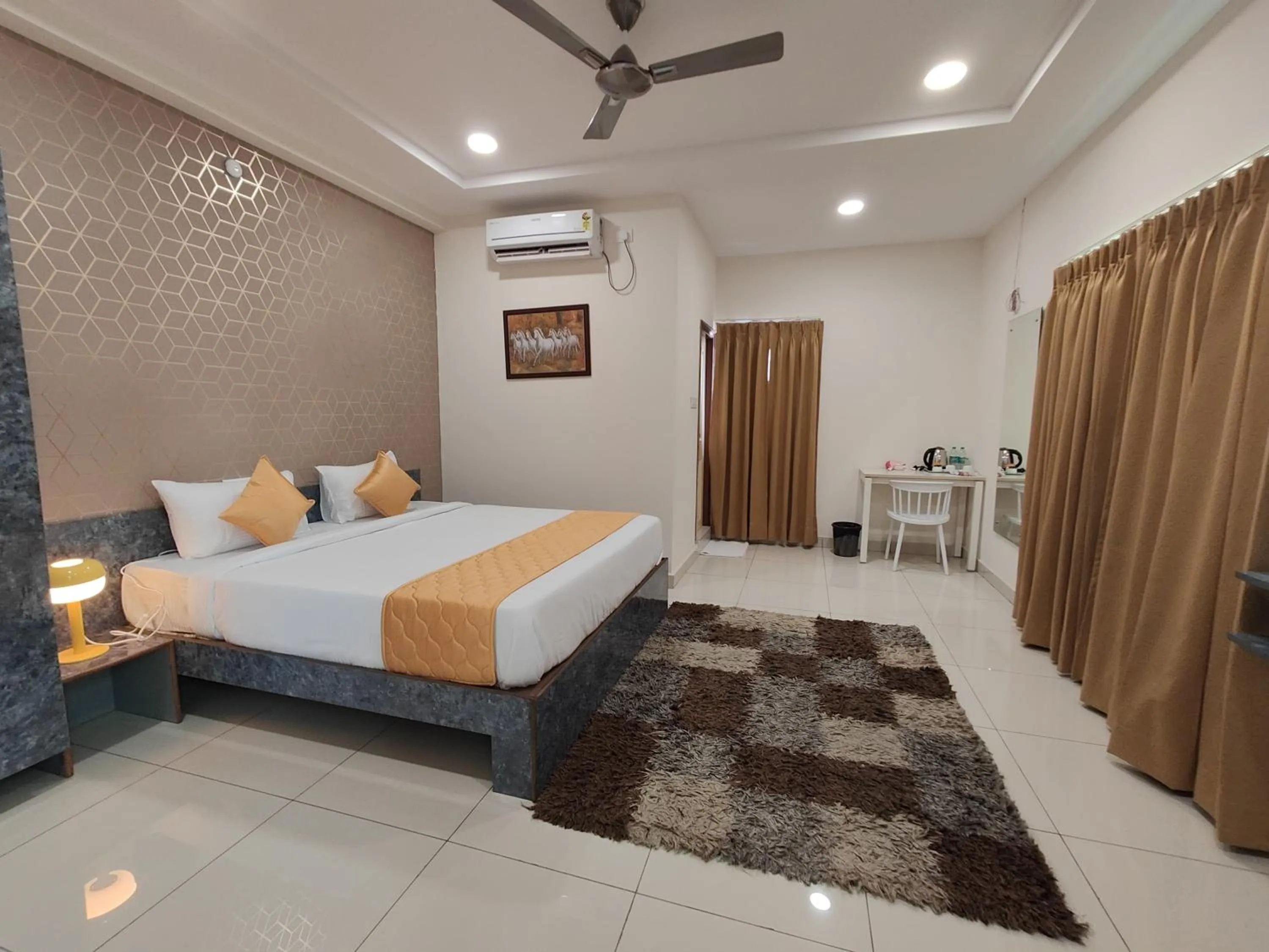 Bed in Hotel Aerotel Airport Zone,Shamshabad