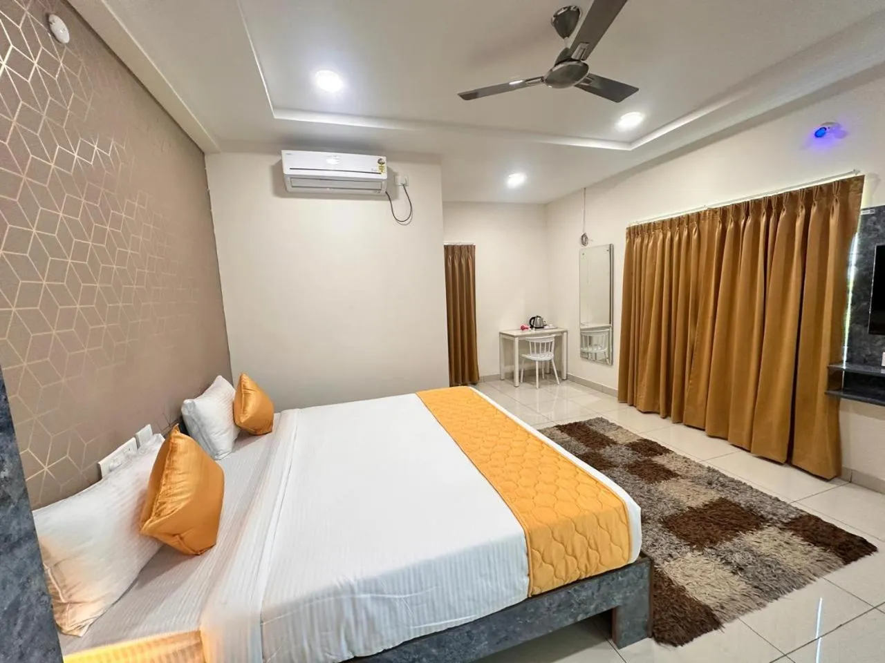 Bed in Hotel Aerotel Airport Zone,Shamshabad