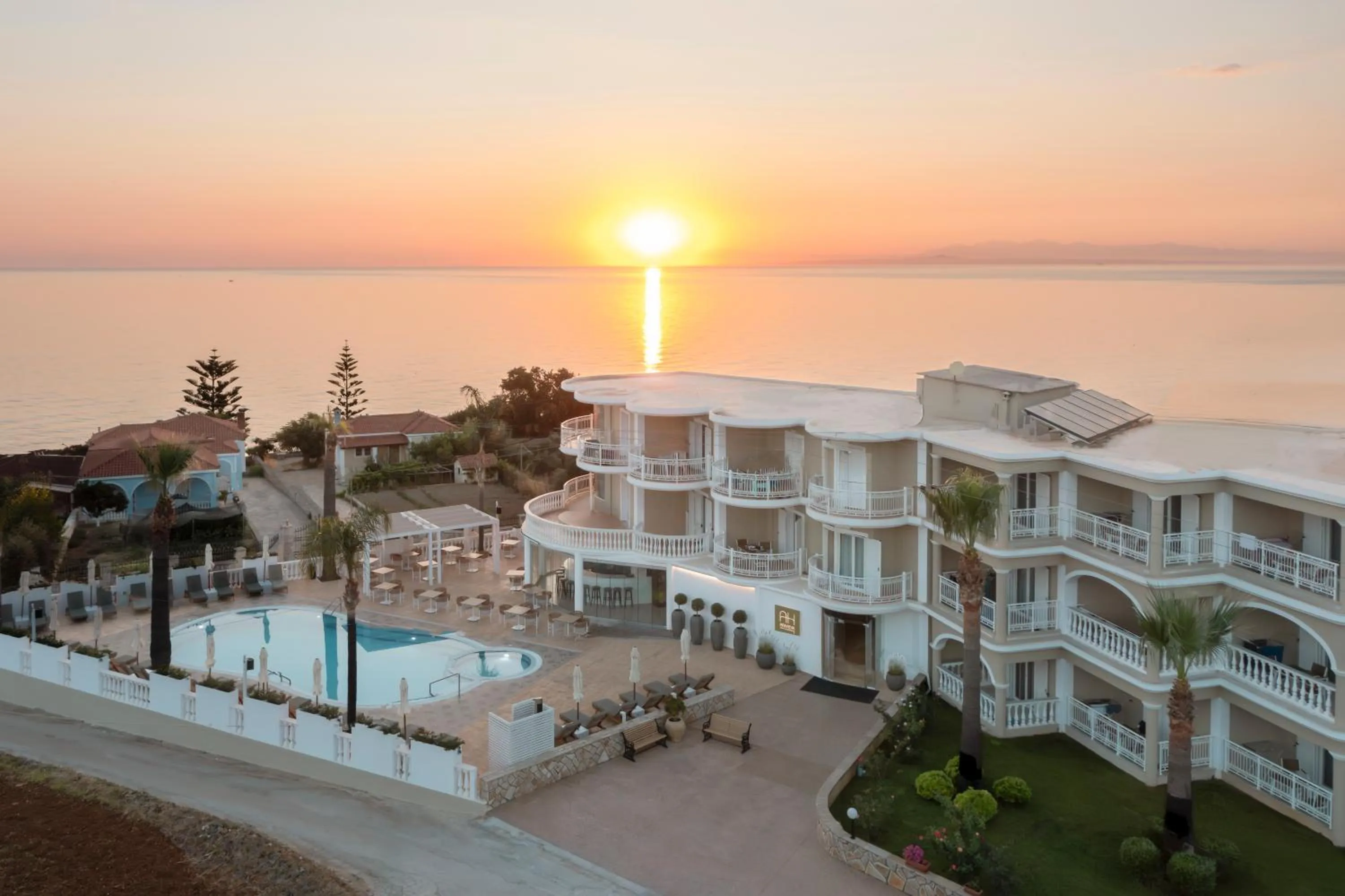 Sunrise in Arkadia Hotel