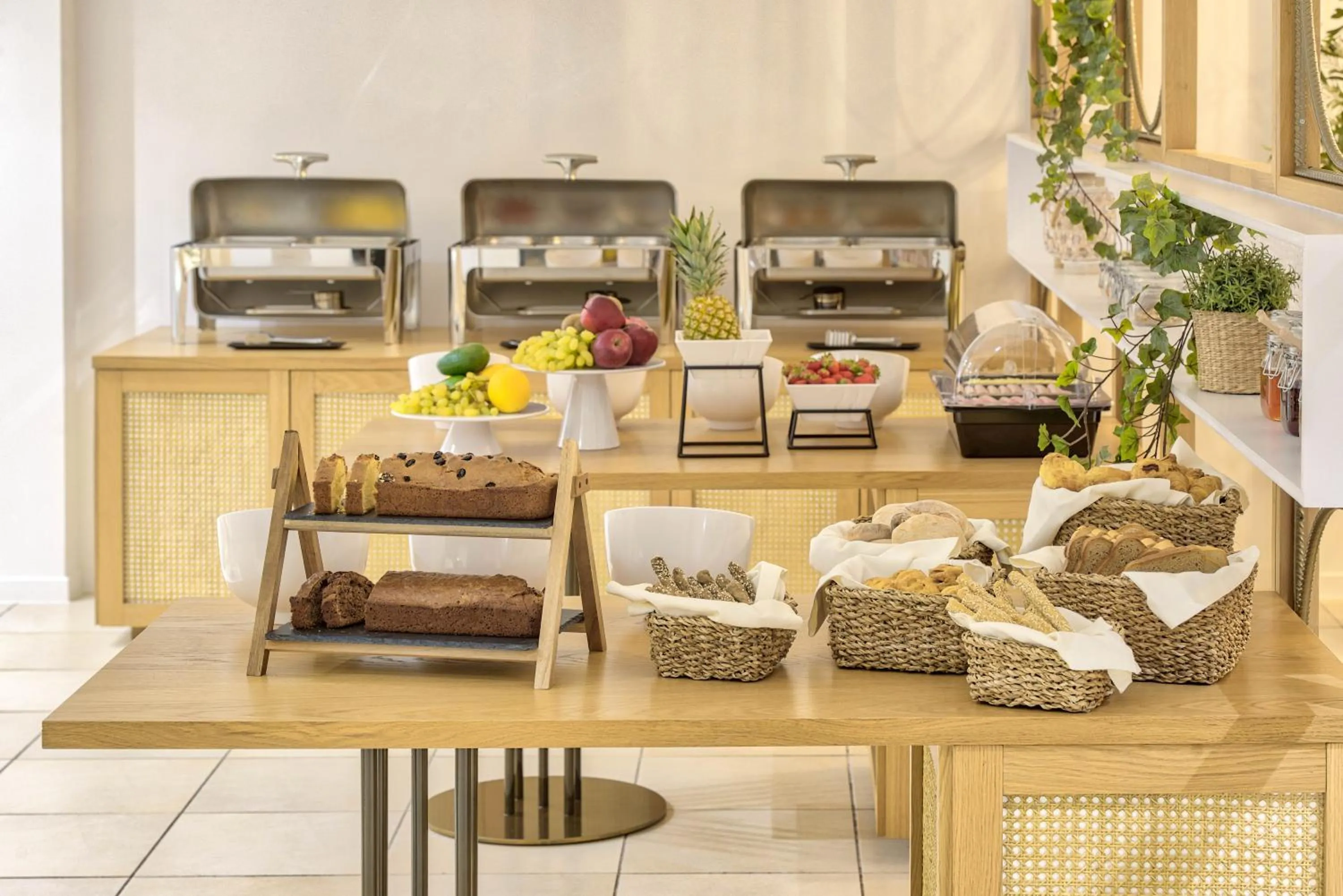 Buffet breakfast in Arkadia Hotel