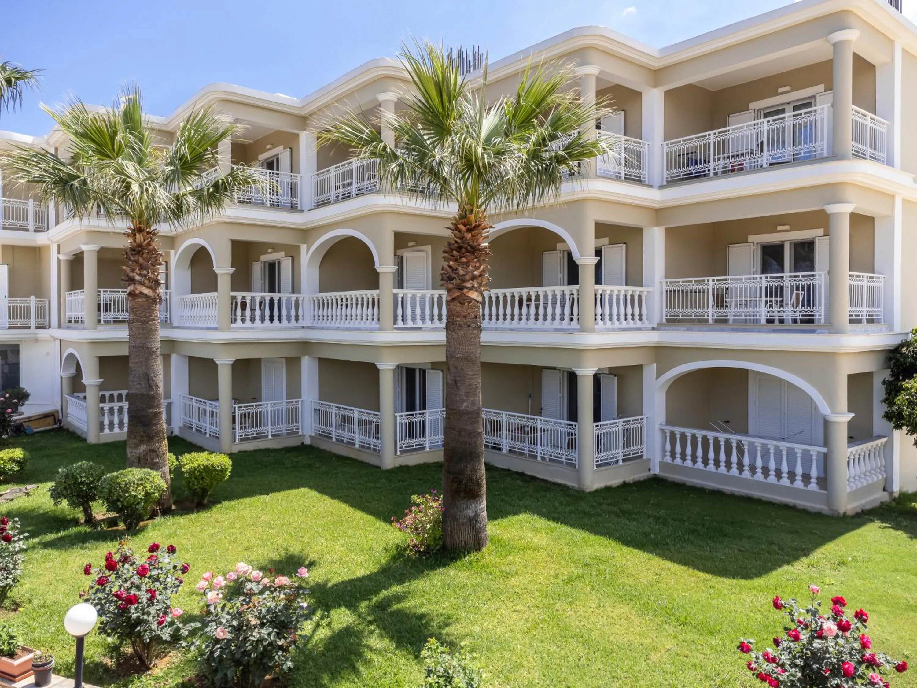 Garden in Arkadia Hotel