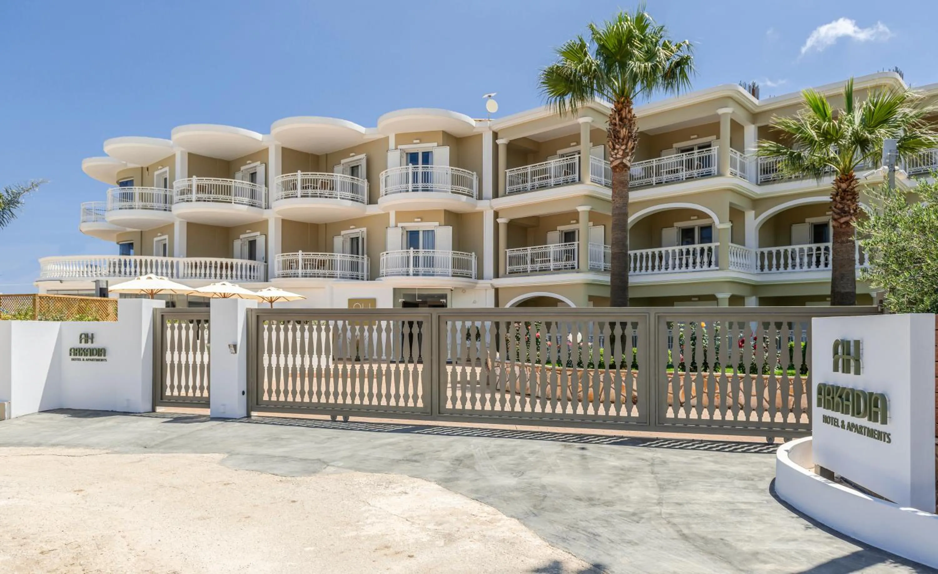 Property building in Arkadia Hotel