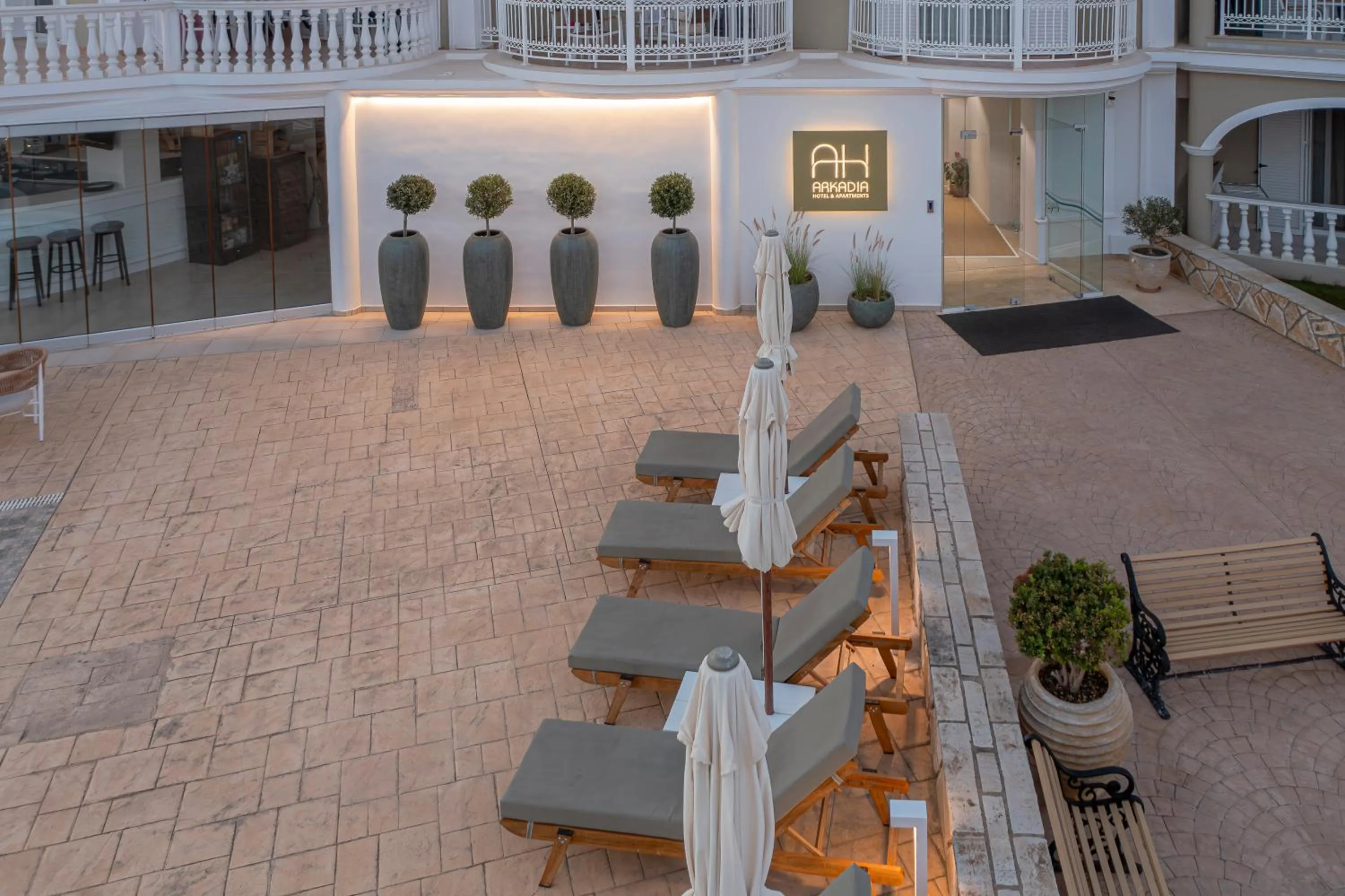 Patio in Arkadia Hotel