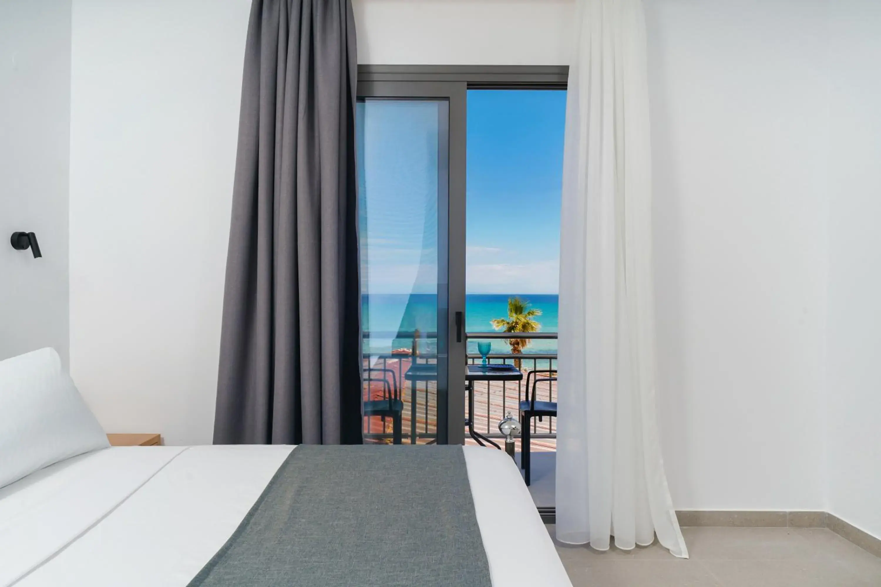 Emerial Deluxe Seaside Rooms Emerial Deluxe Seaside Rooms
