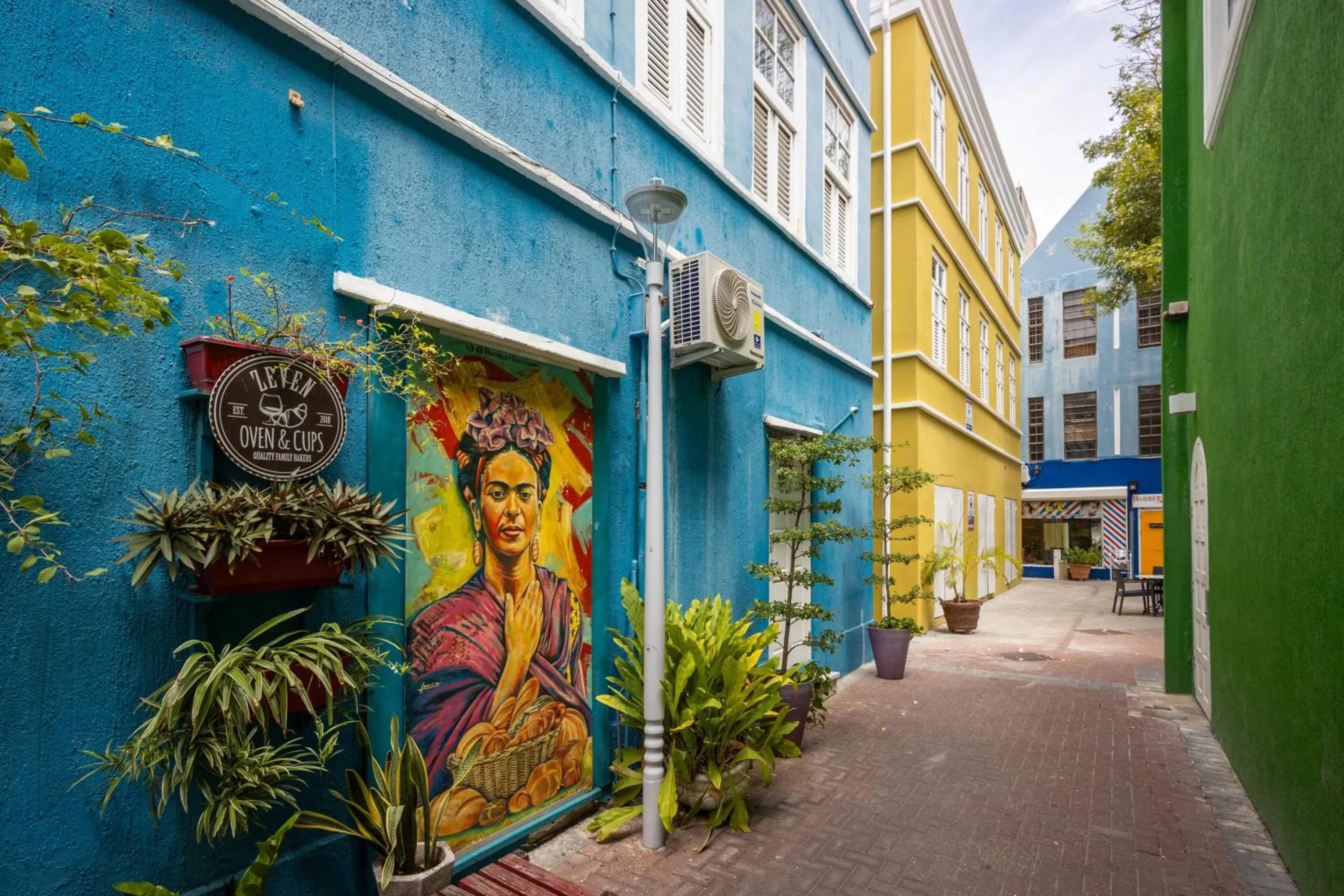 Property building in Willemstad Historic City Suites