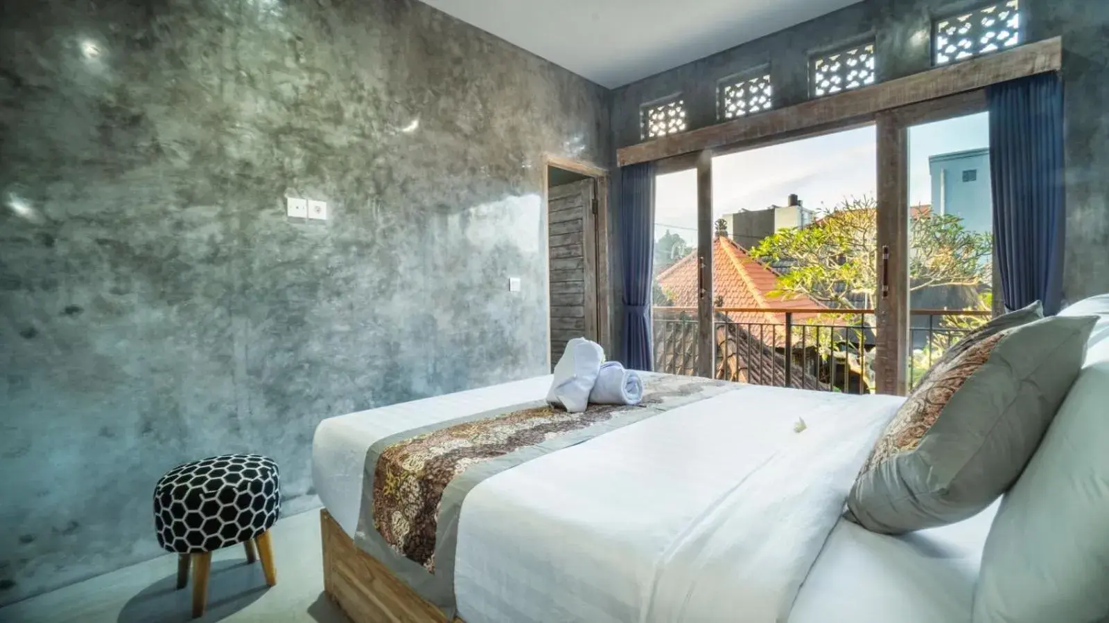 Deluxe Double Room in Skyline House Ubud View by EPS Deluxe Double Room in Skyline House Ubud View by EPS