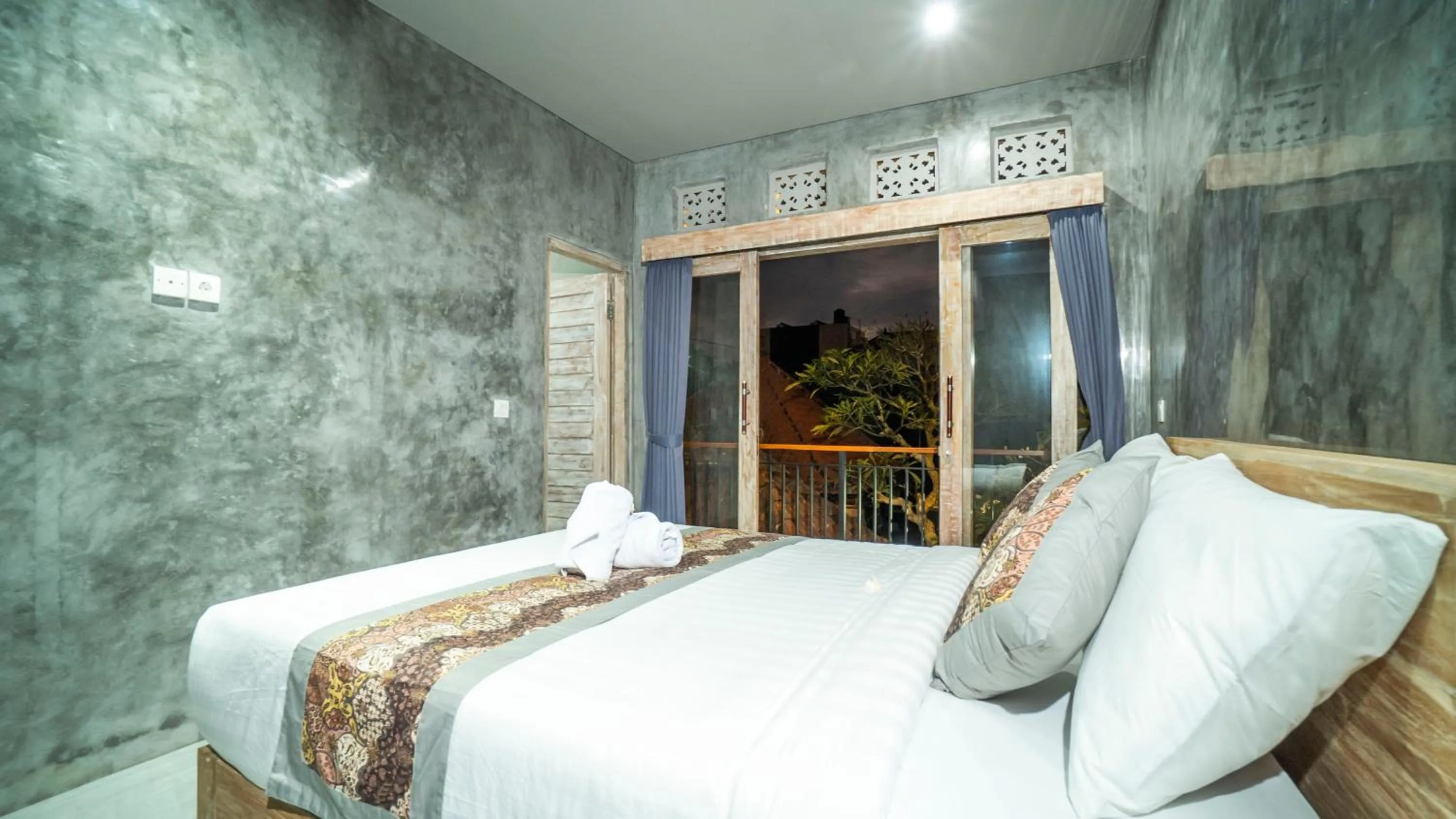 Bed in Skyline House Ubud View by EPS