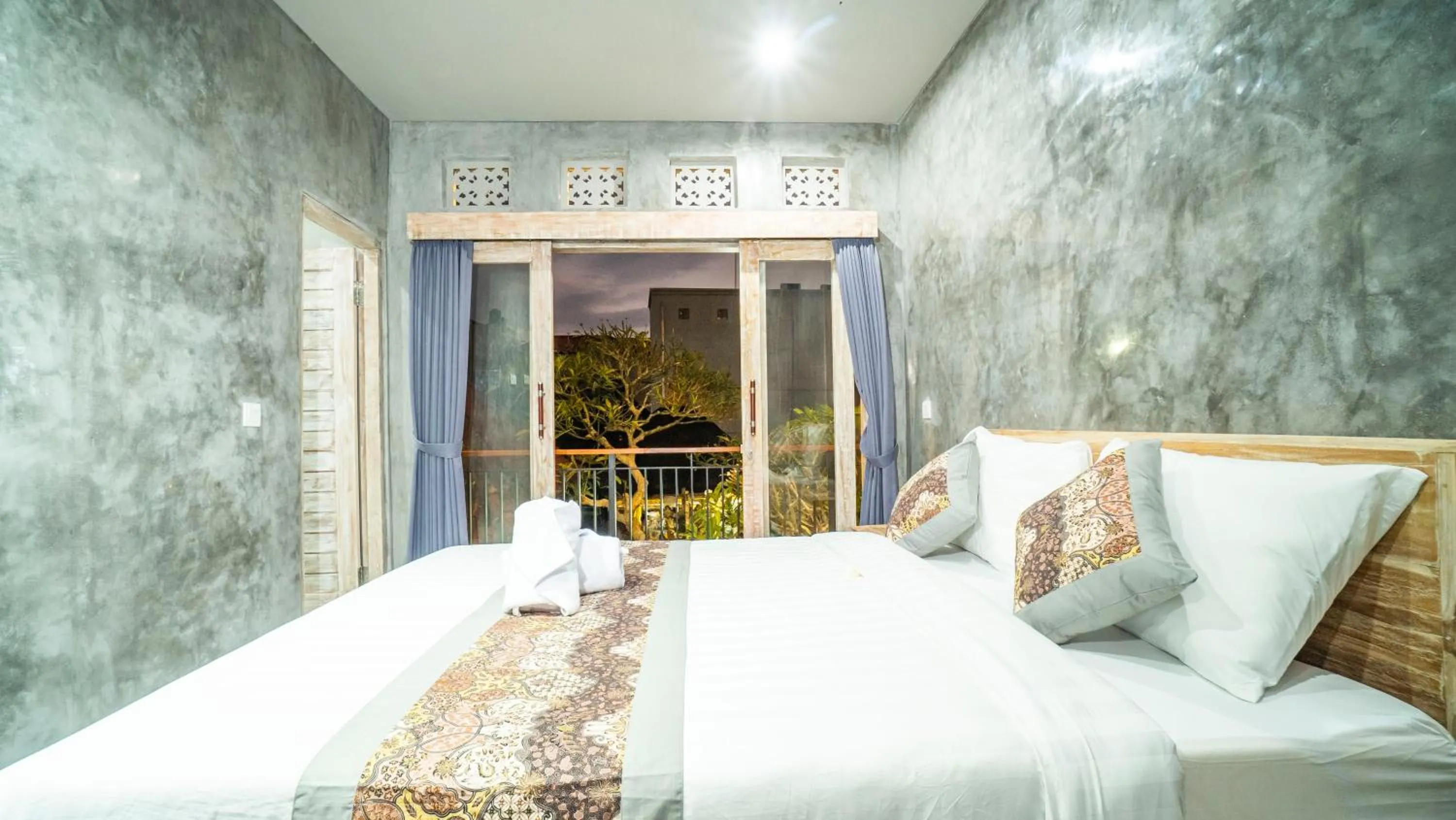 Bed in Skyline House Ubud View by EPS