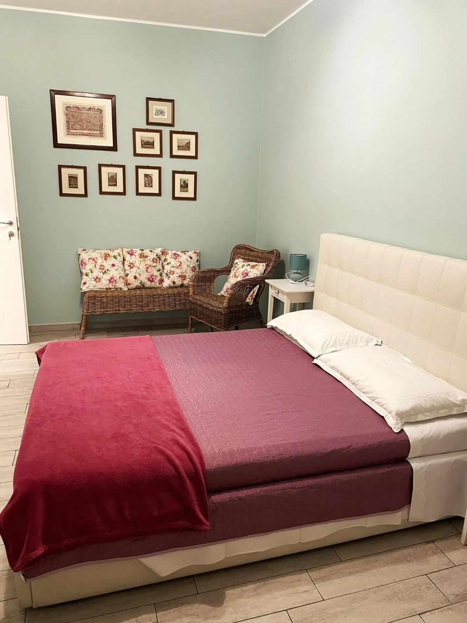 Bed in Alla Scaletta - Stanze con Bagno Privato e WiFi a Pochi Passi dal Duomo
