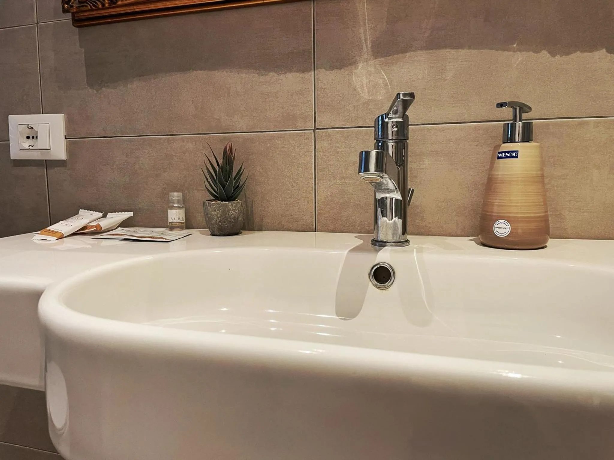 Alla Scaletta - Stanze con Bagno Privato e WiFi a Pochi Passi dal Duomo
