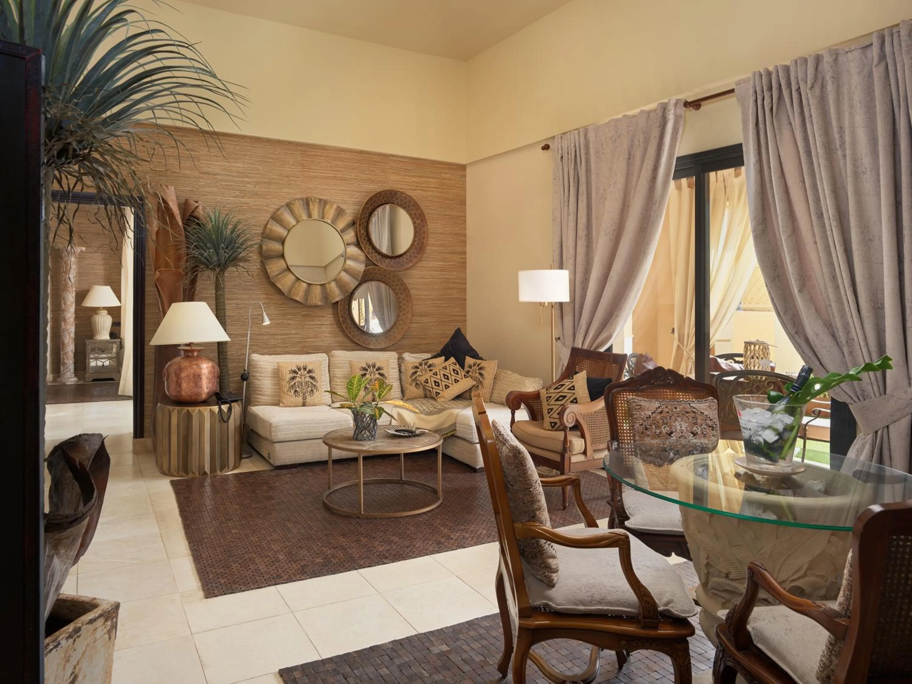 Living room in Royal Garden Villas, Luxury Hotel