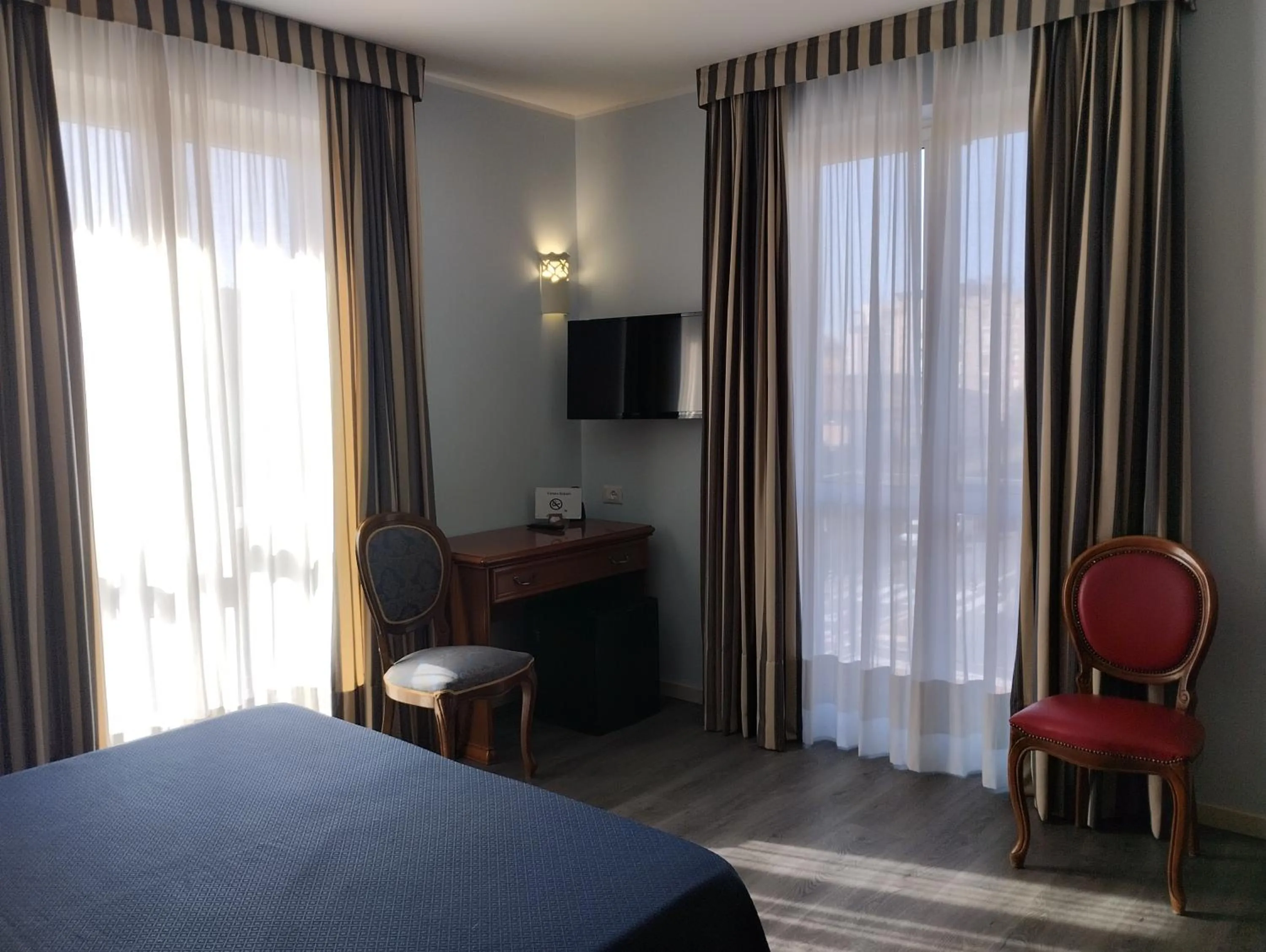 Photo of the whole room, Bed in Hotel Tiffany