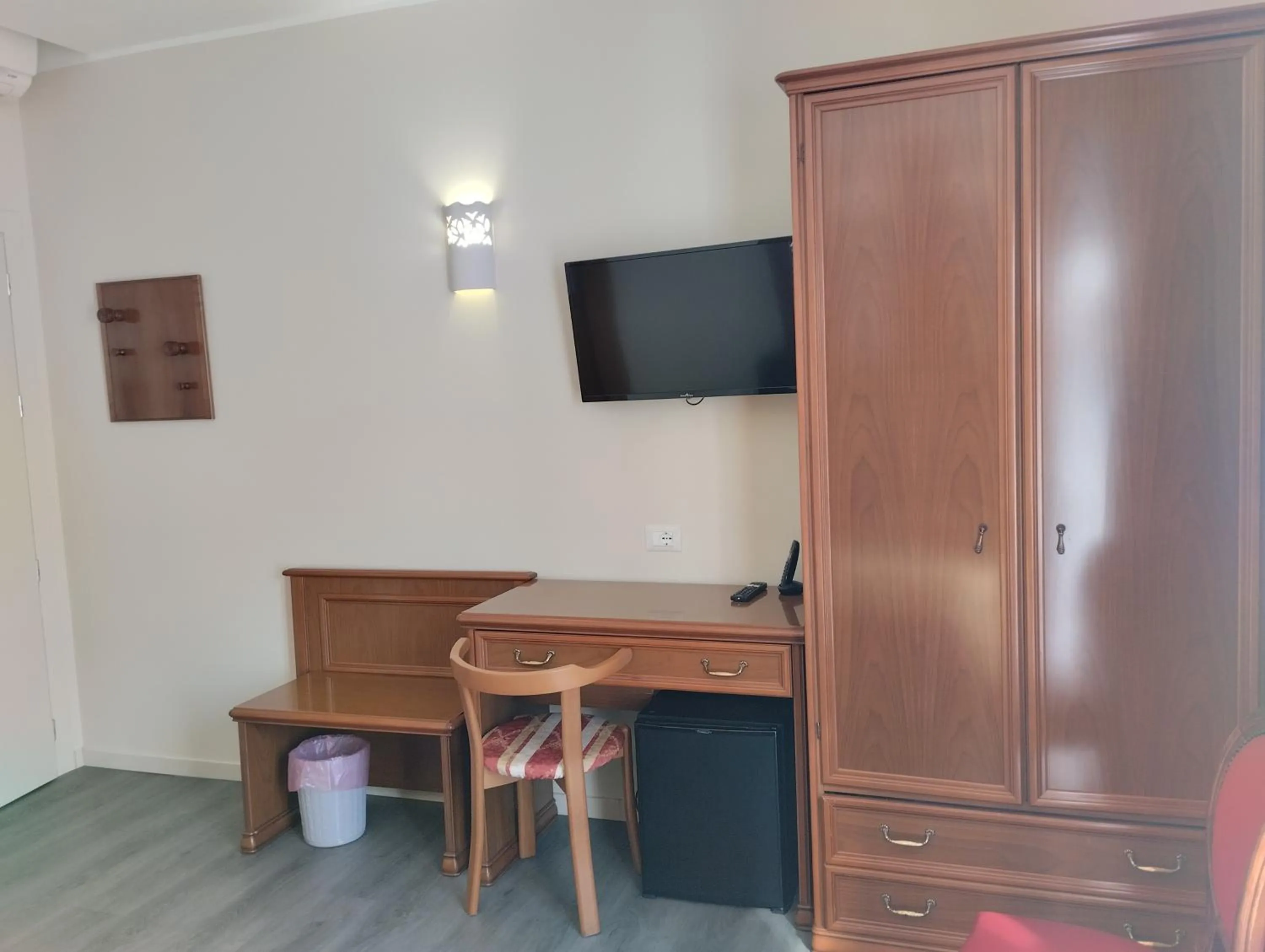 Seating area in Hotel Tiffany