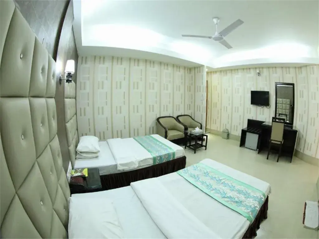 Deluxe Twin Room in Britannia Hotel Deluxe Twin Room in Britannia Hotel