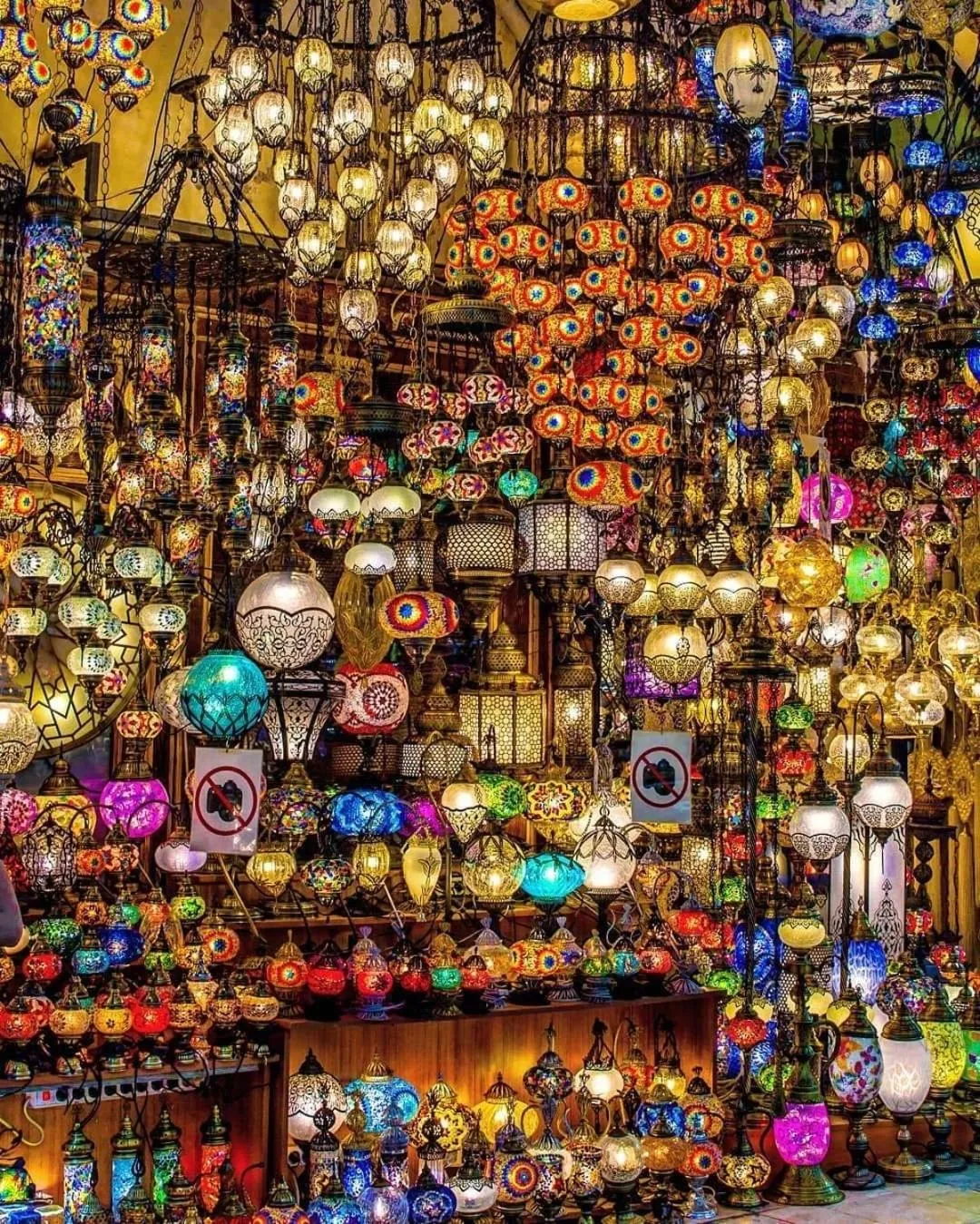 Nearby landmark in Riverside Hotel