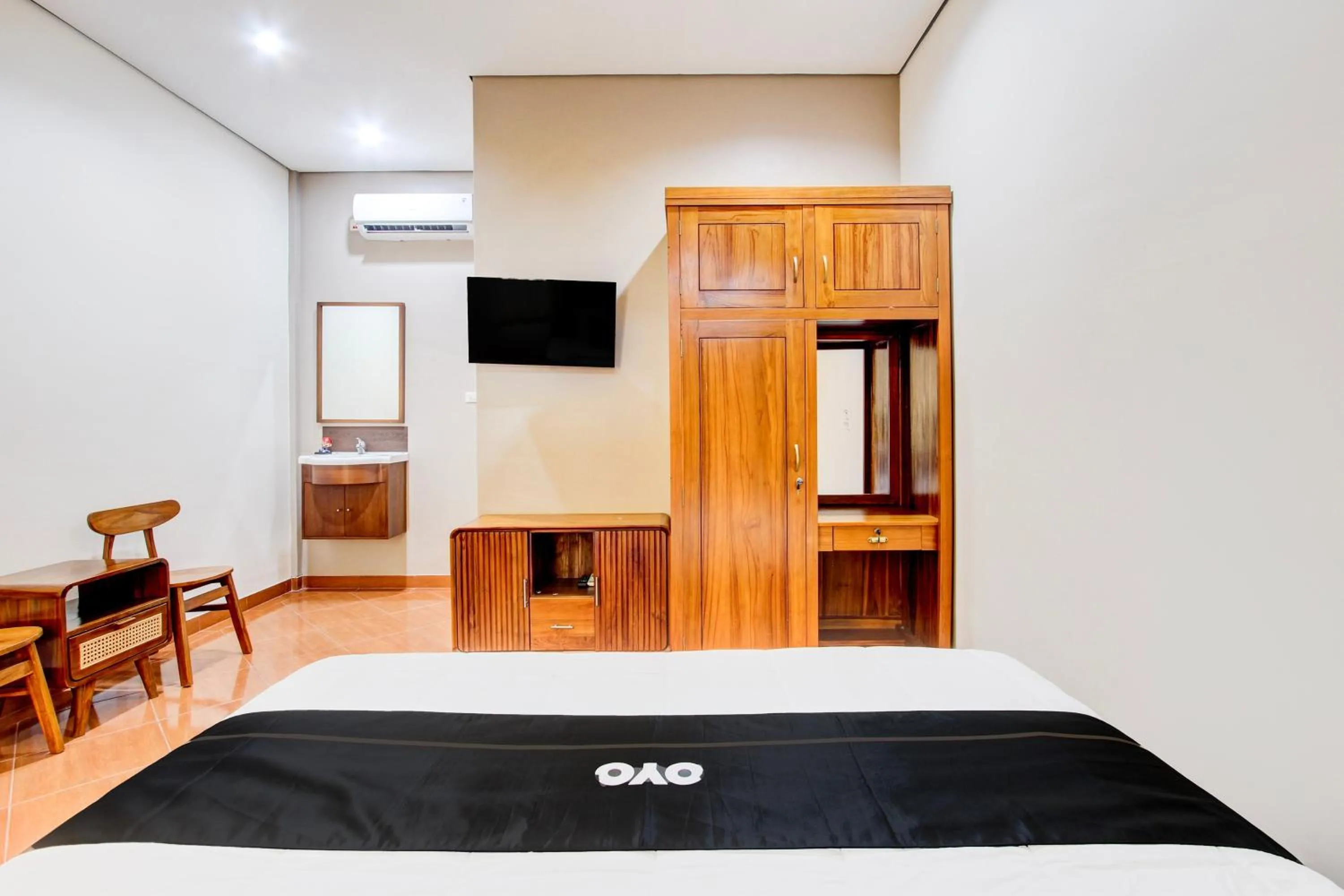 Bedroom in Capital O 93994 Dalem Kamulyan Syariah Guest House