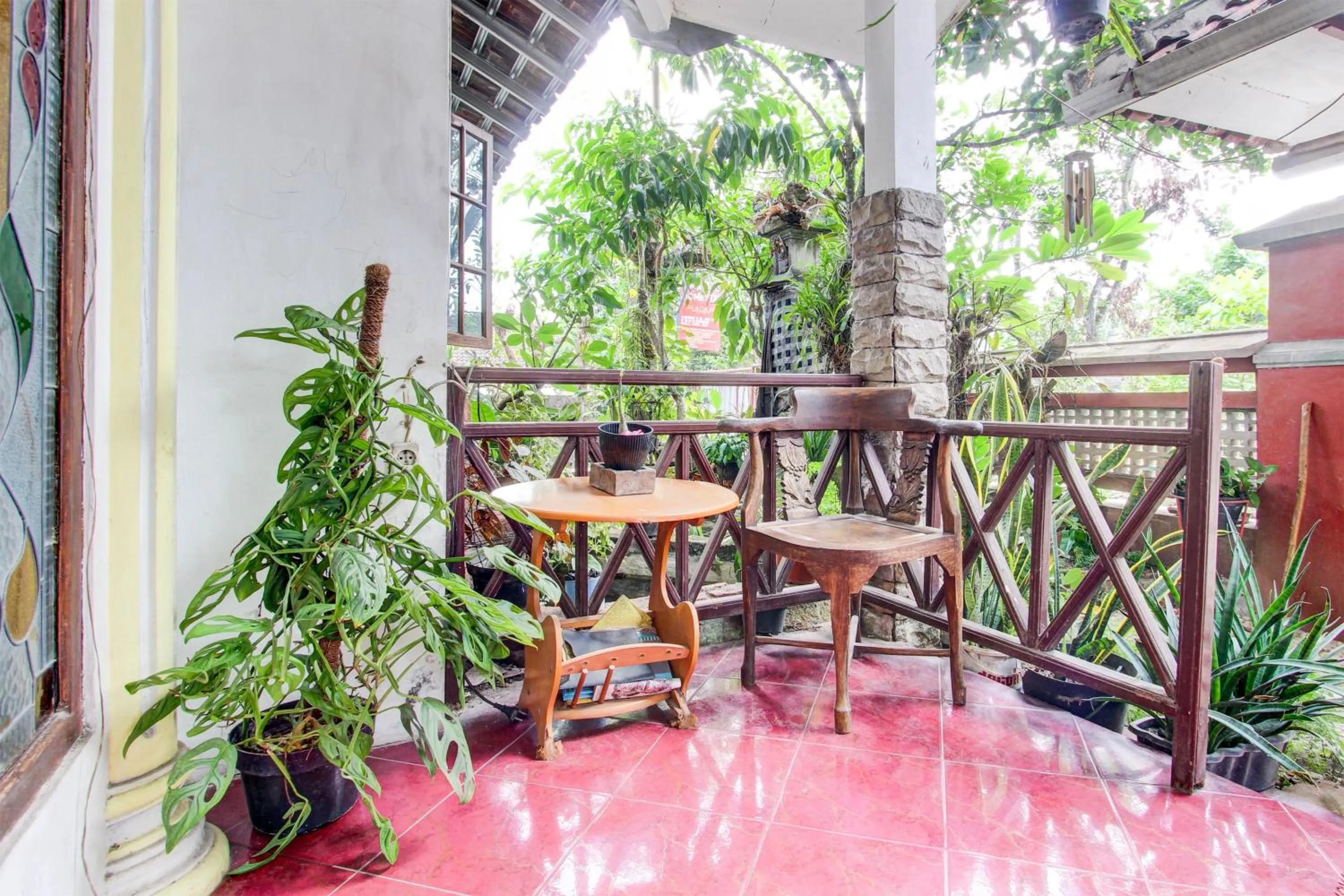 Lobby or reception in Hotel O Omah Citra Genia Homestay