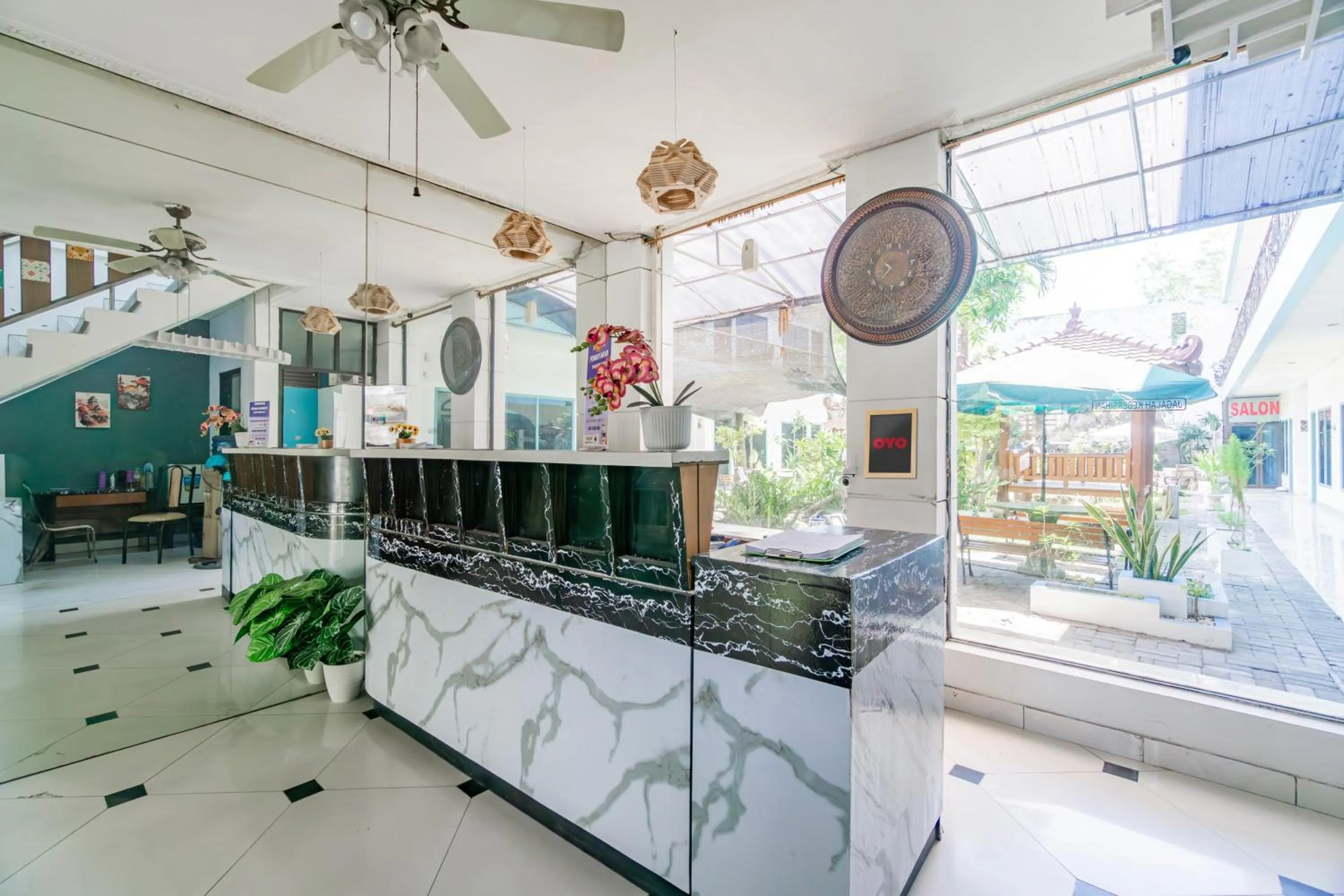 Lobby or reception in Hotel O Sidoarjo Near Juanda International Airport